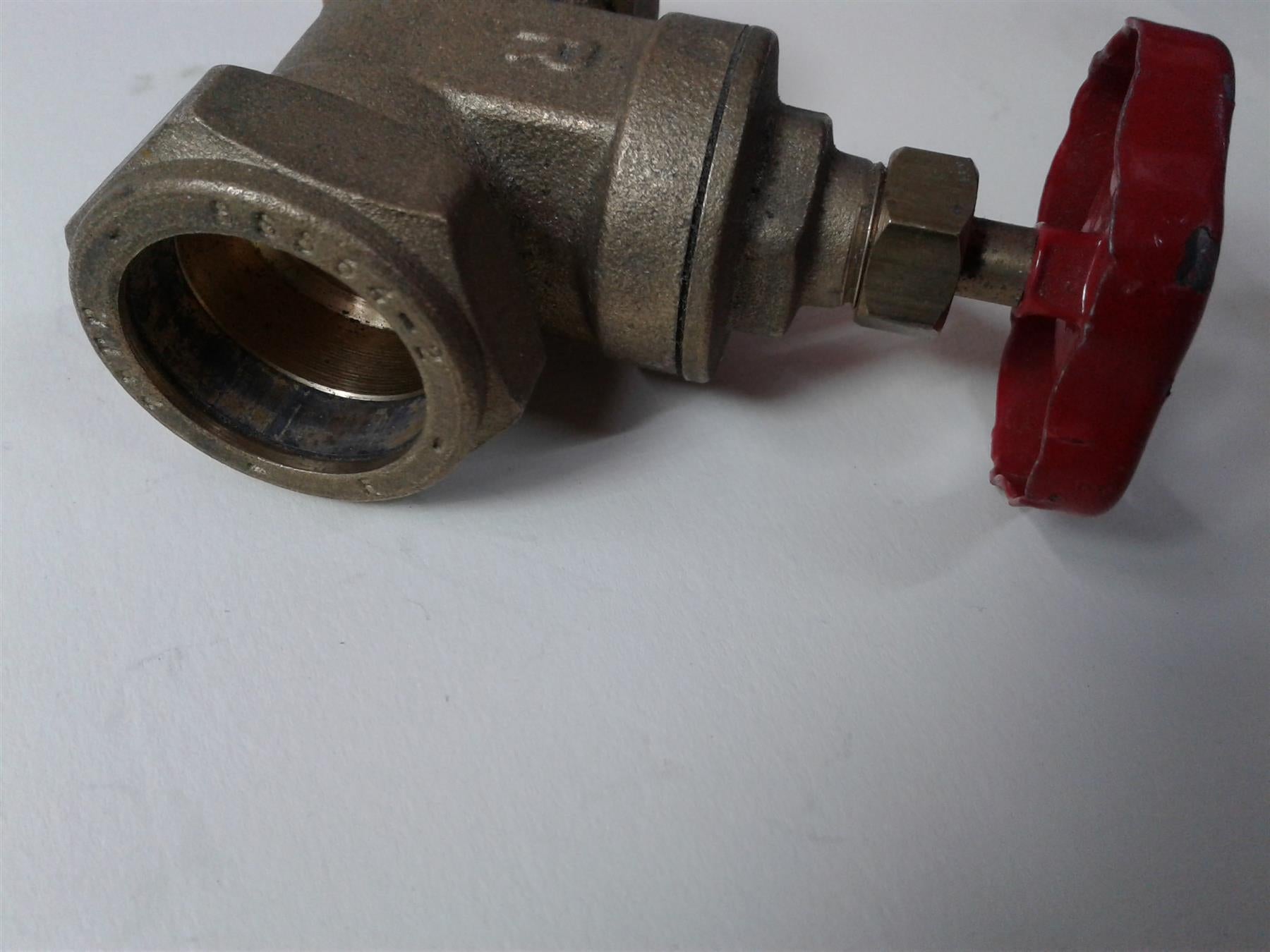 NEW R 28MM BRASS WHEELHEAD GATE VALVE TAP STOP BS864-2 (EACH)