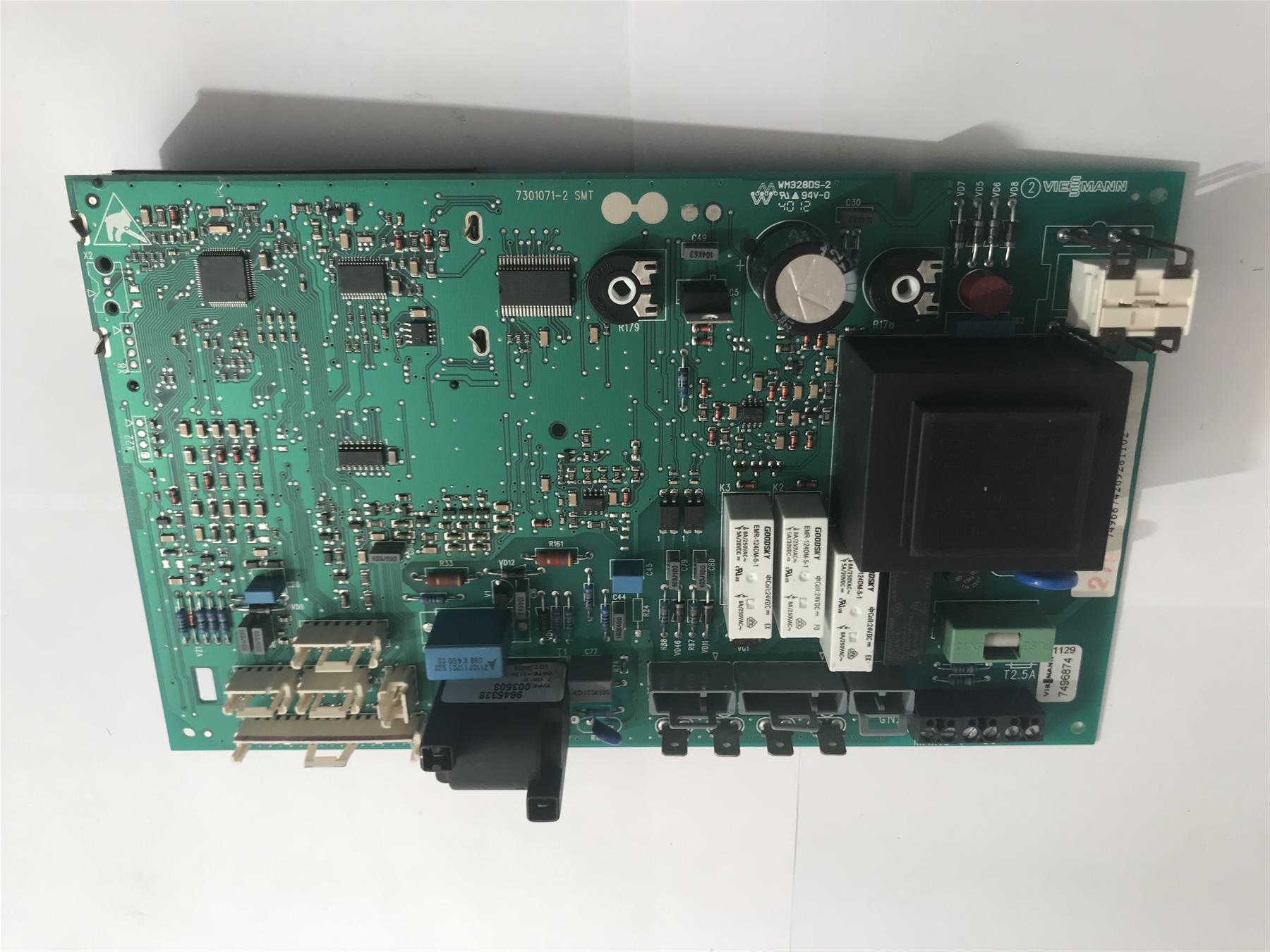 VIESSMANN 100WB1C 19KW 26KW 30KW 35KW BOILER PCB 7838301 & 7841748