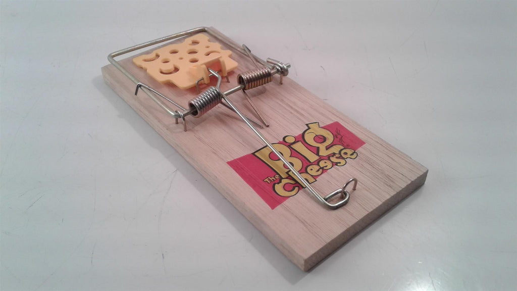 STV Traditional style wooden baited rat trap STV110