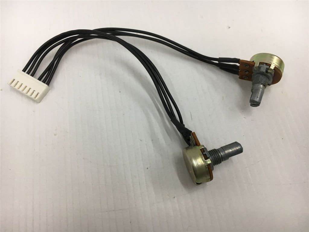 NEW HALSTEAD POTENTIOMETER GEM POT AND LEAD GEM870086
