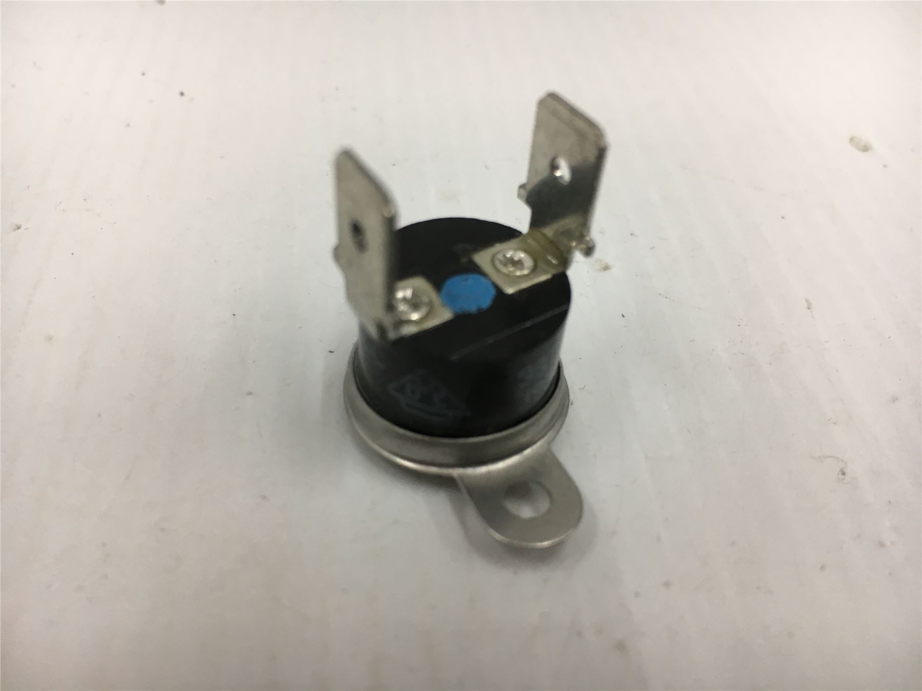 NEW HALSTEAD THERMOSTAT J9538 L85-10C 851011