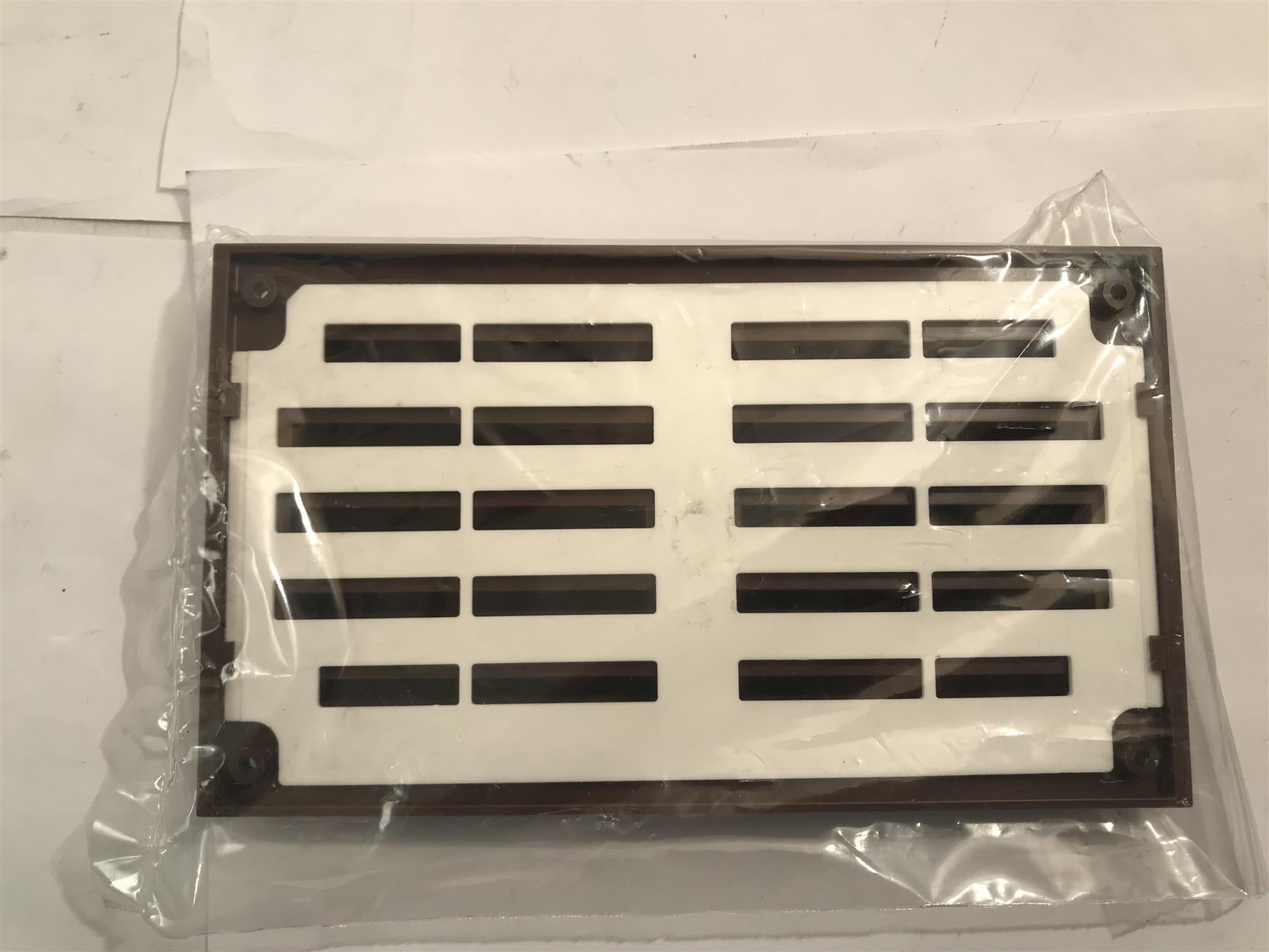 Airflow 6" x 3" Open/Close Louvred Air Vent