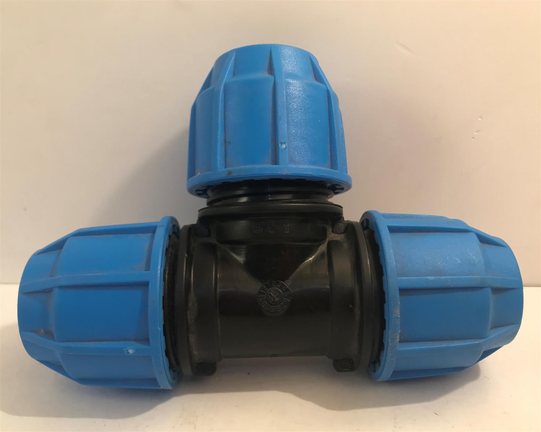 25mm 90 Degree Equal Tee  492024