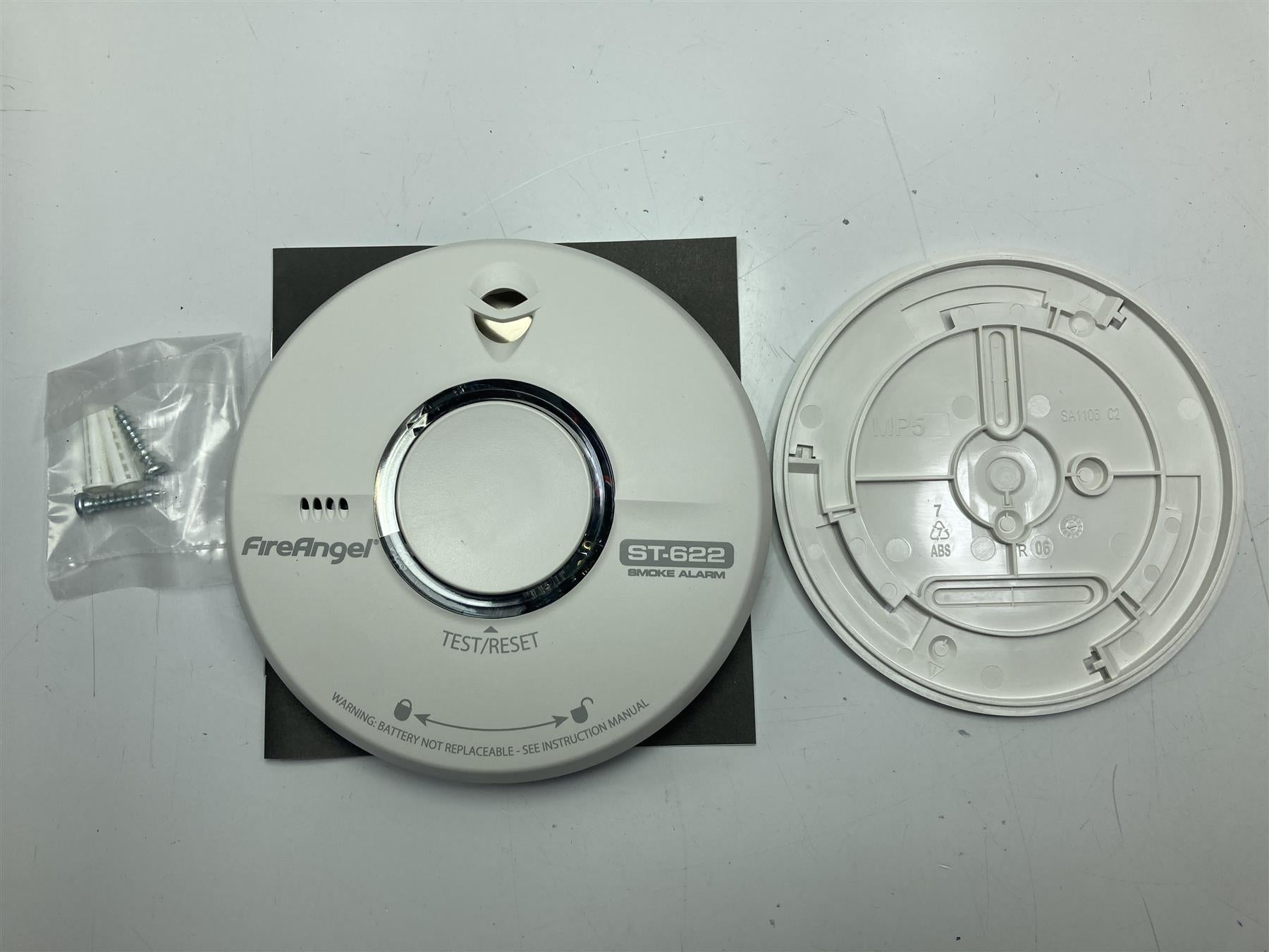 FIREANGEL multi-sensor smoke alarm ST-622T