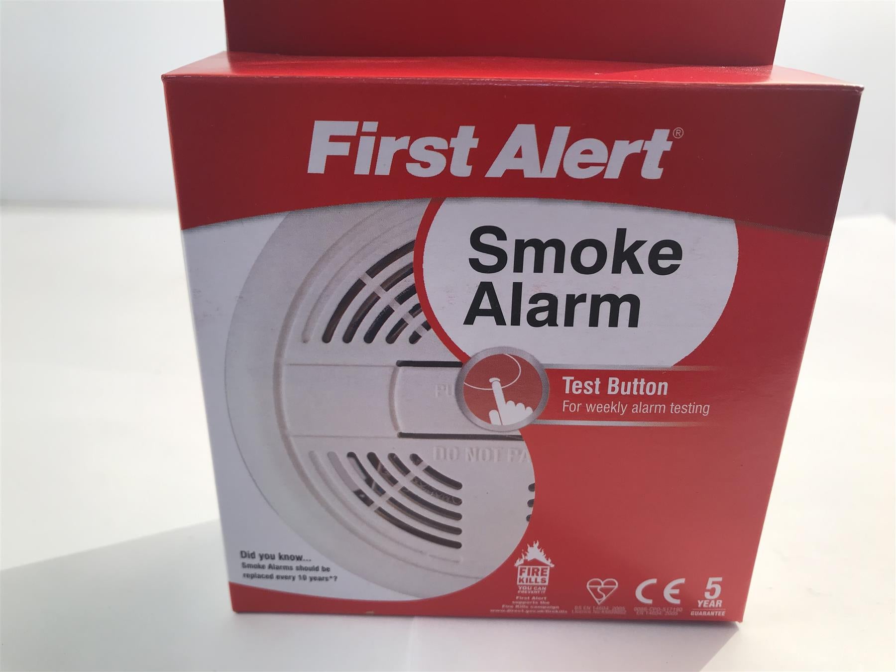 First Alert SA200 Ionisation Smoke Alarm with Test Button