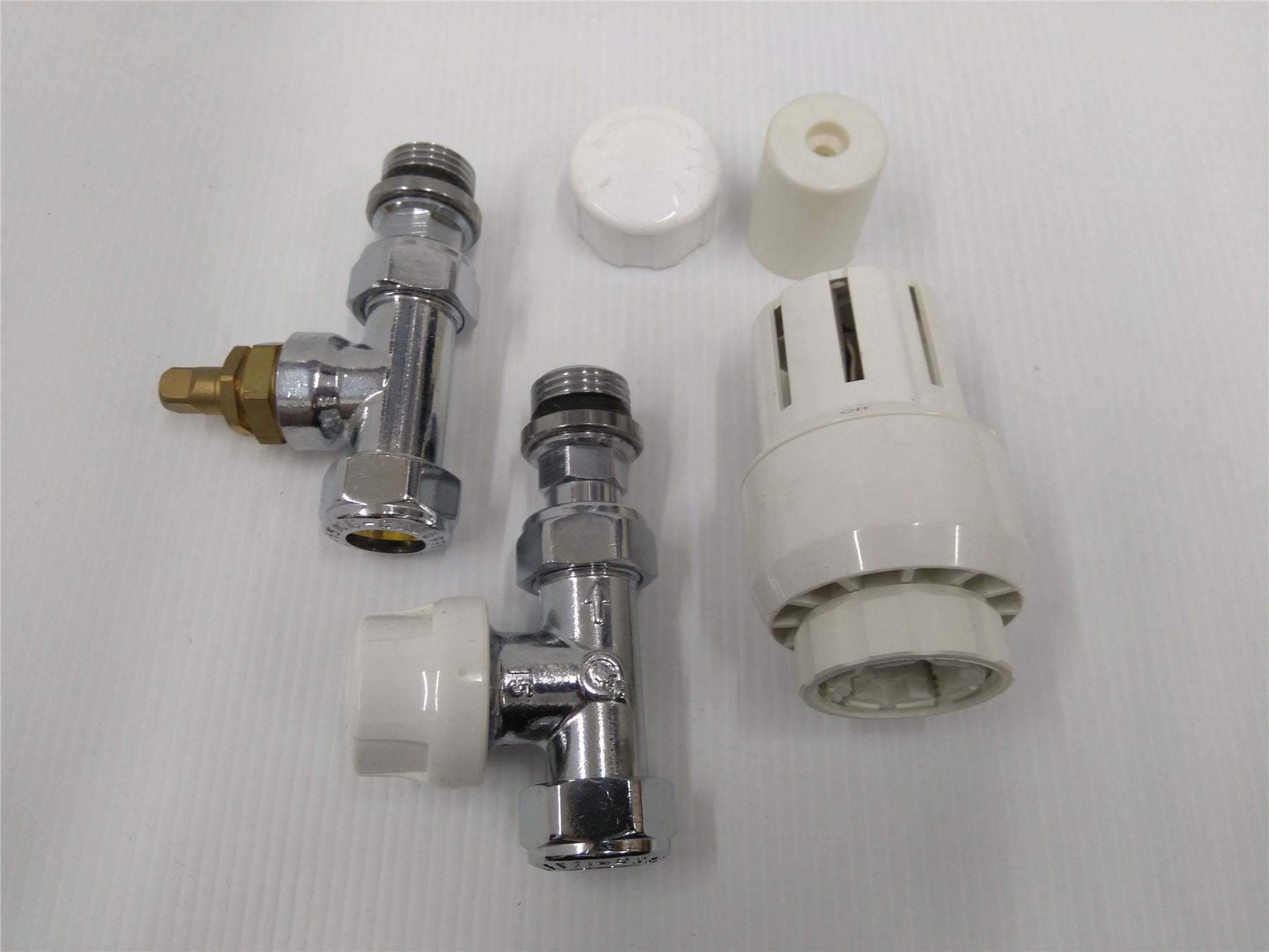 ECOPAC Thermostatic Radiator Valve Set 15mm Straight TRV Lockshield Valves TWIN PACK