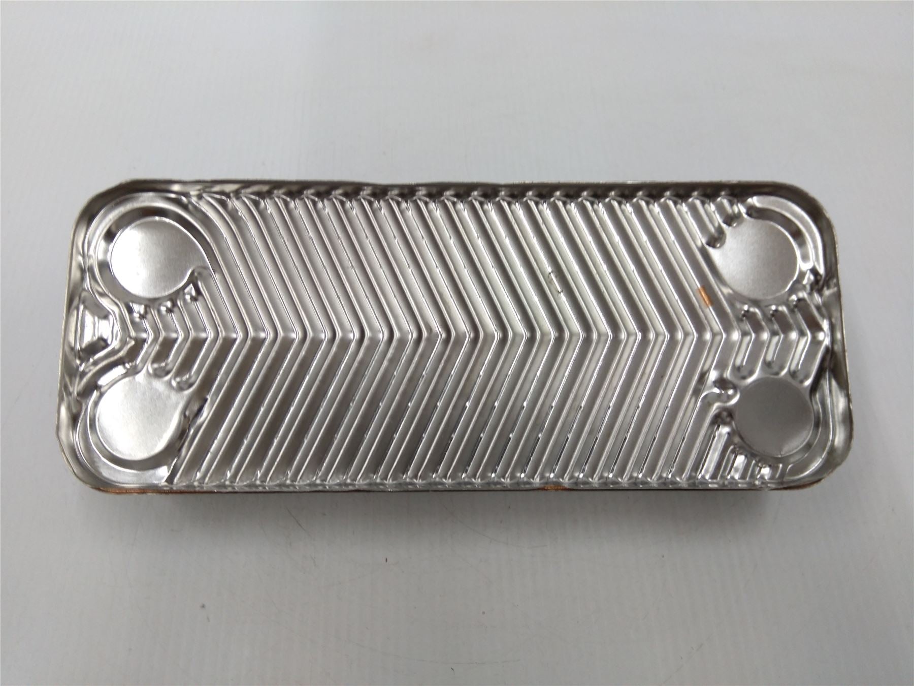NEW SWEP PLATE HEAT EXCHANGER 075460