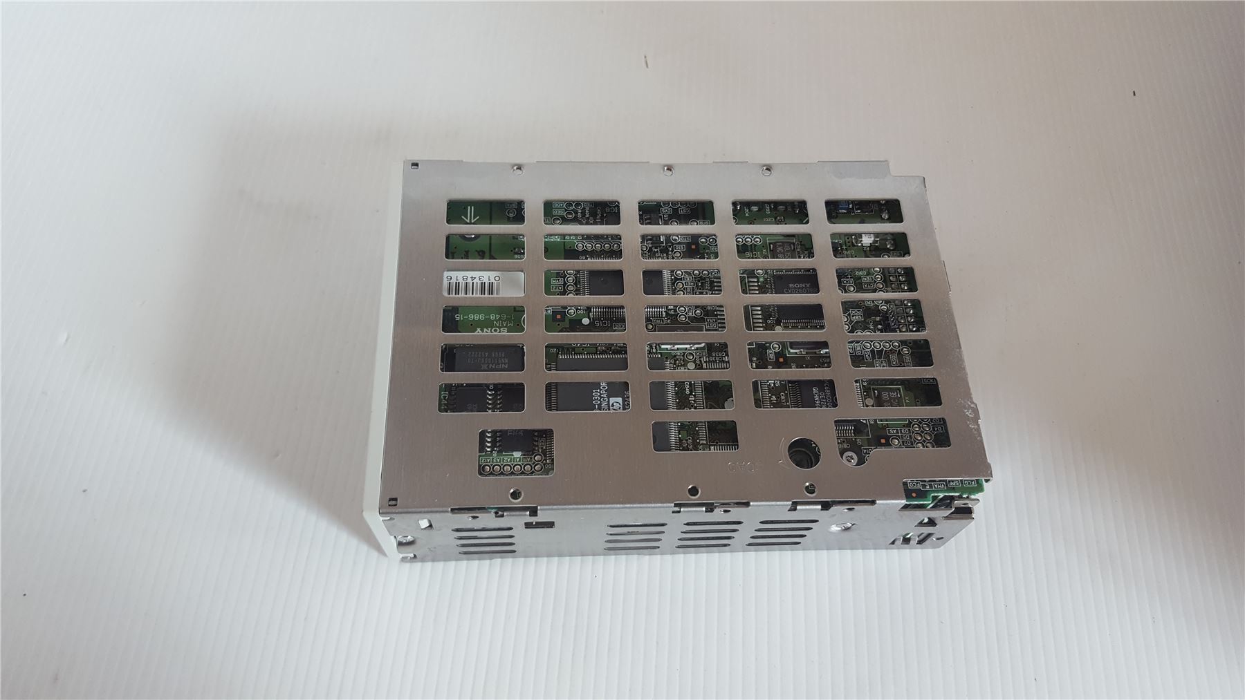 SONY SDT-5200 DDS2 4/8GB DAT TAPE DRIVE