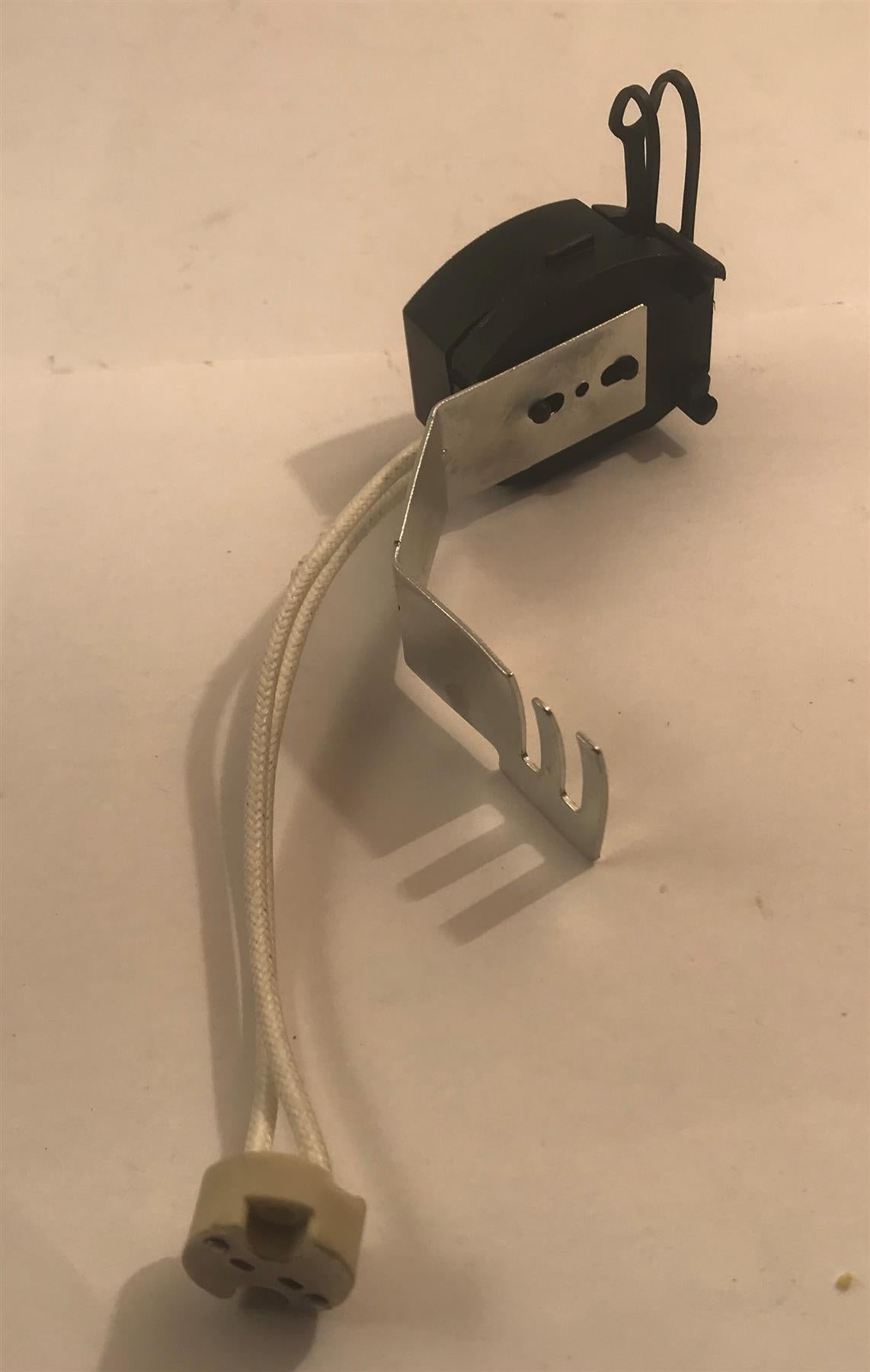 MR16 12V 50W Lamp Holder Bracket and Terminal Box