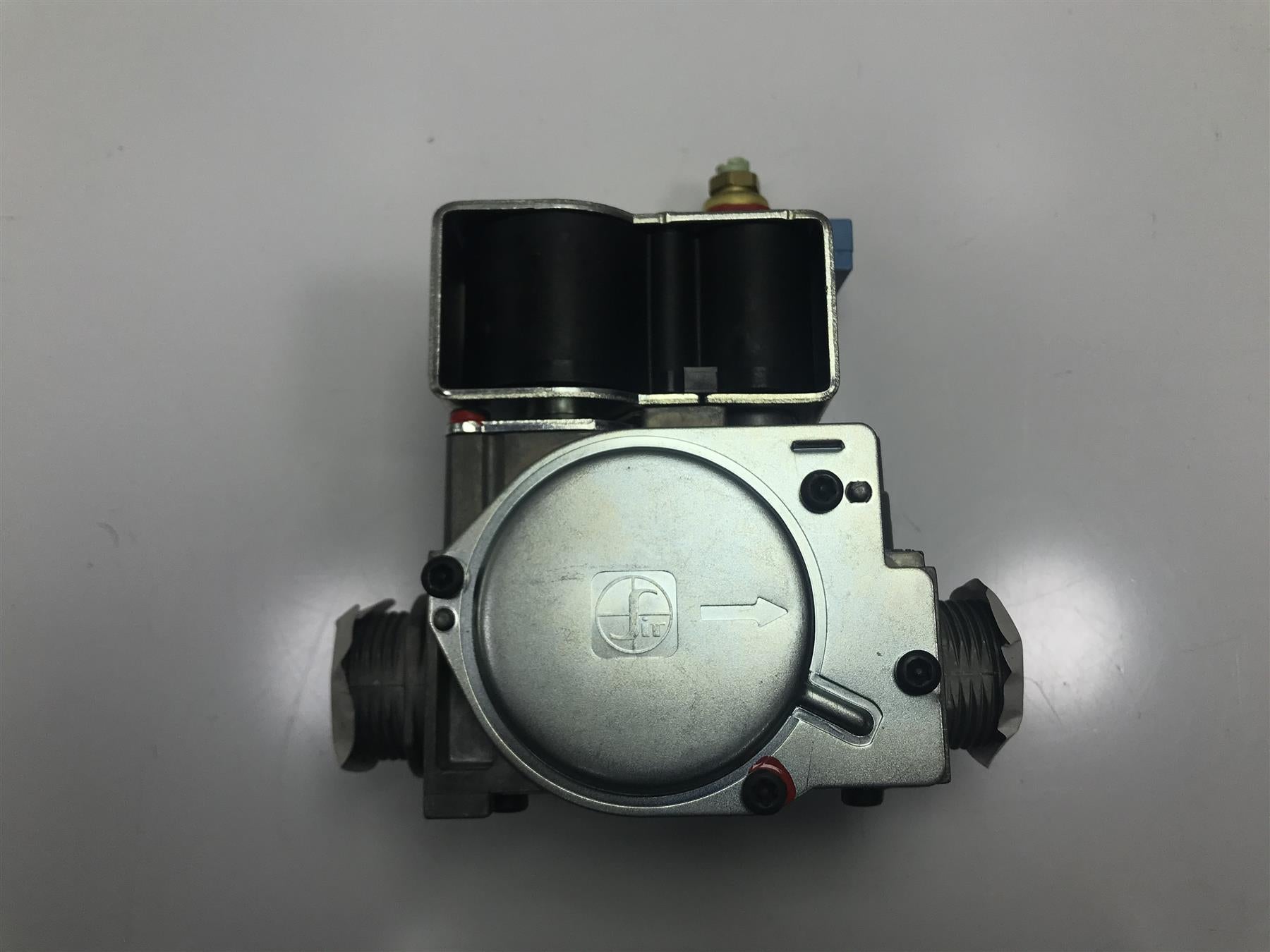 New Vokera 20035533 Gas Valve