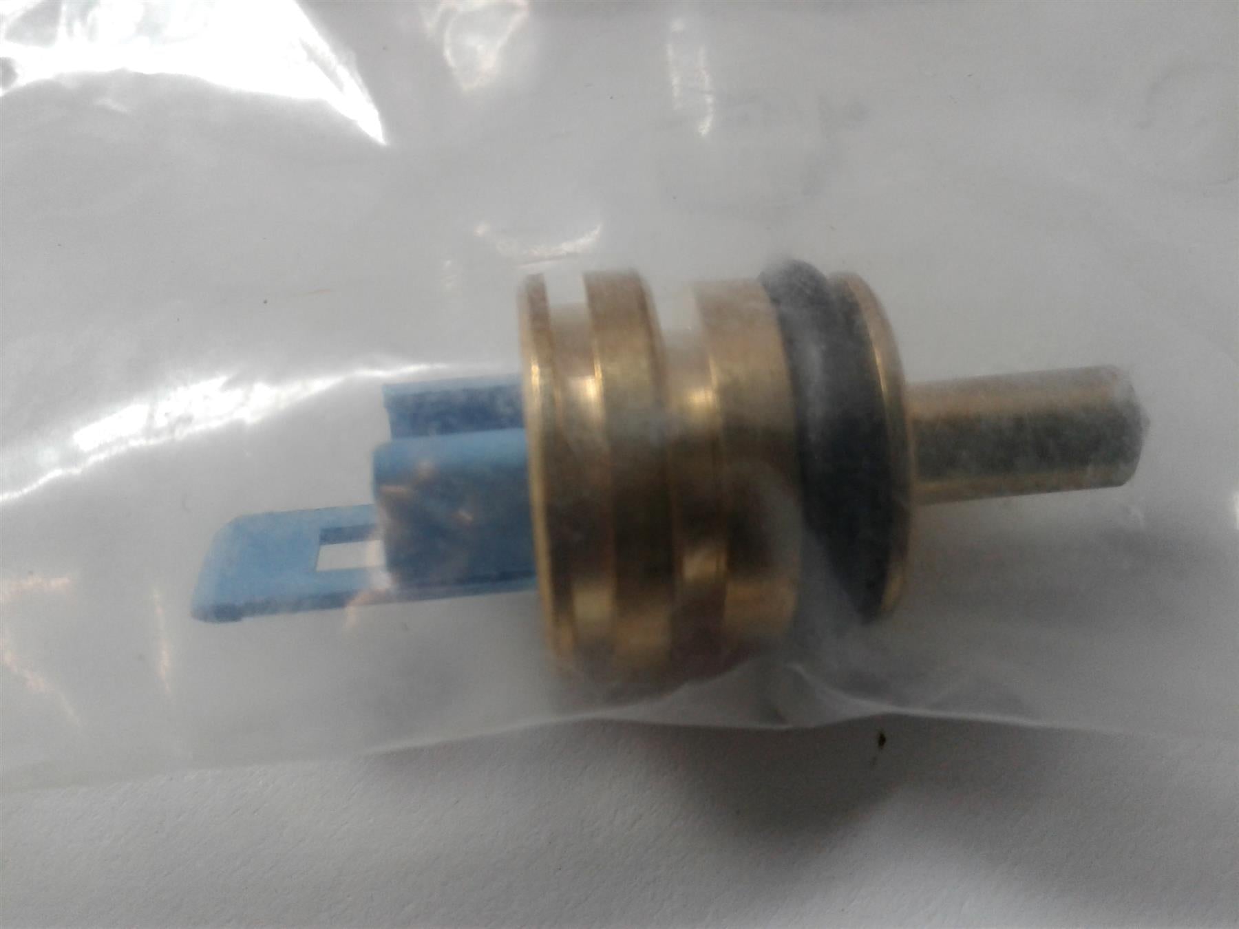 NEW GENUINE BAXI POTTERTON APOLLO 25 & 30 DHW TEMPERATURE SENSOR 720064801