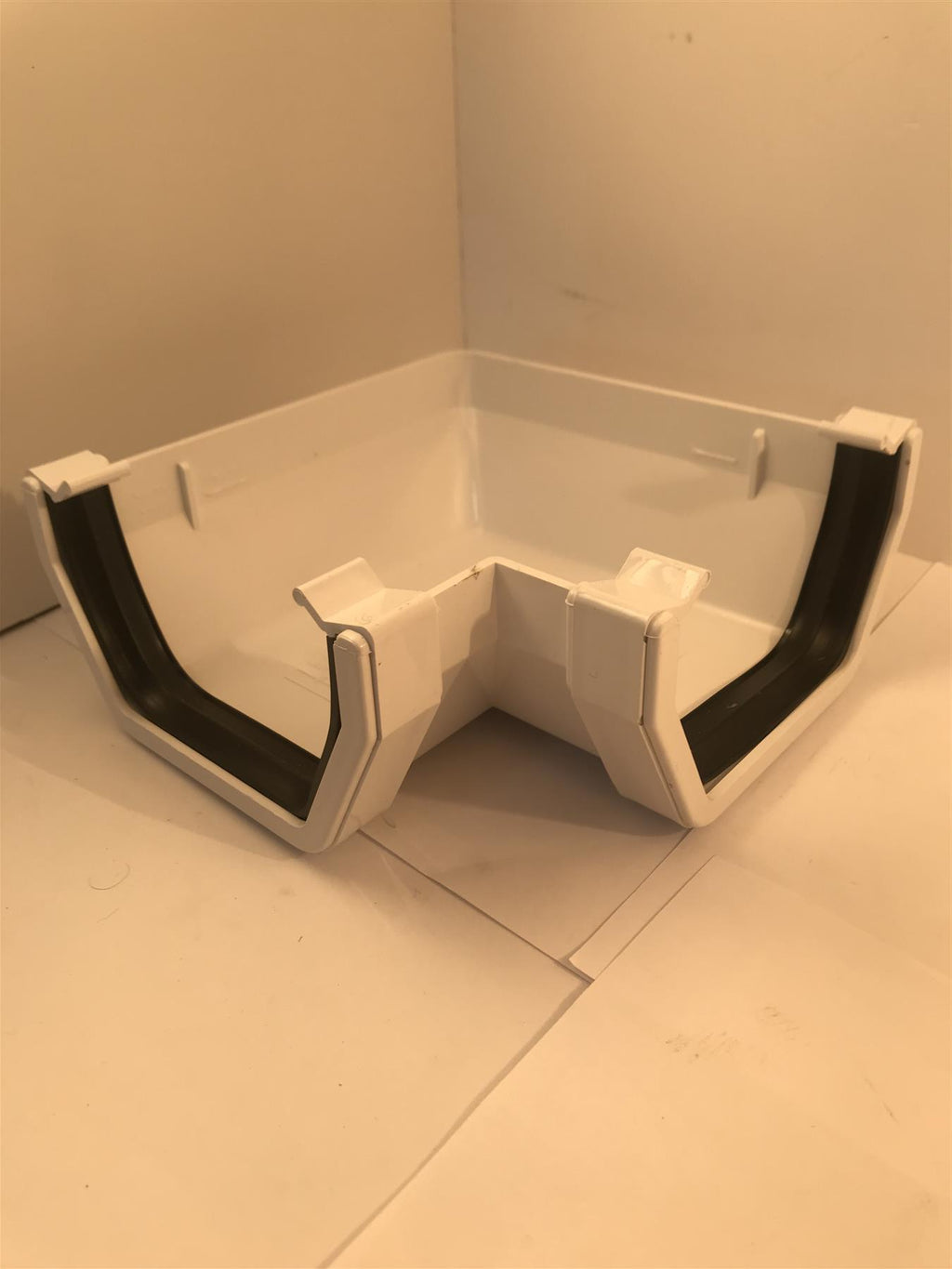 White Square Line Gutter Angle 90 Degrees