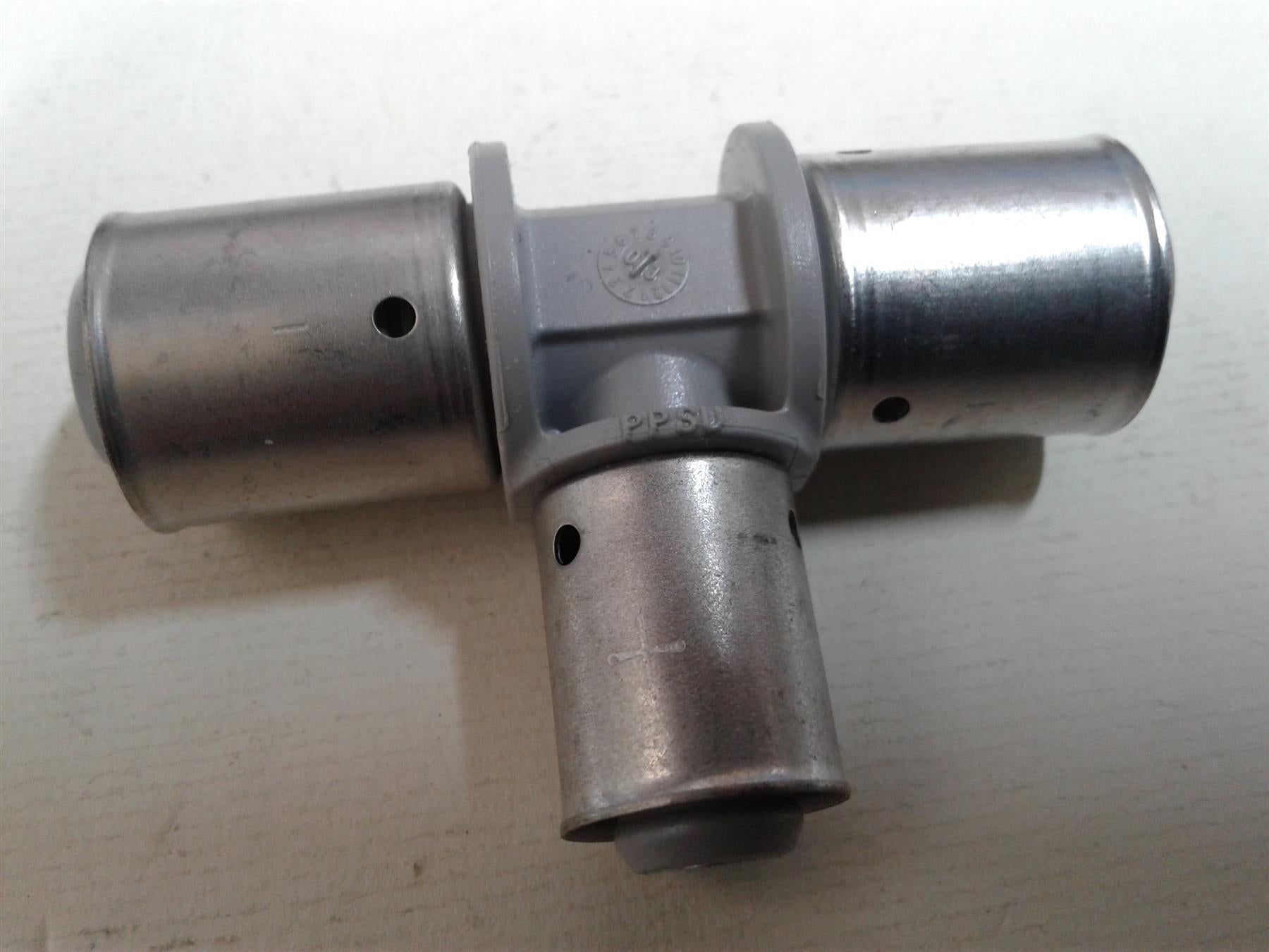 Uponor PPSU Composite Reduce Tee 20-20-16mm (1022725) EACH