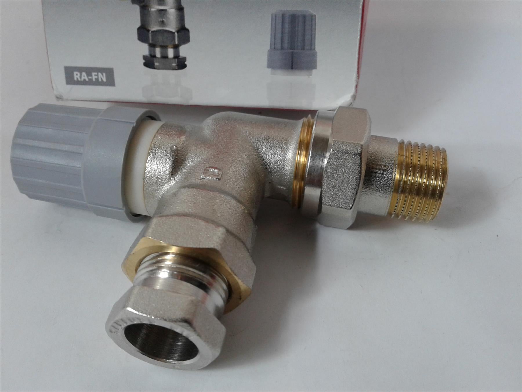 NEW Danfoss RA-FN15 Angled Radiator valve 1/2" 15mm 013G0149