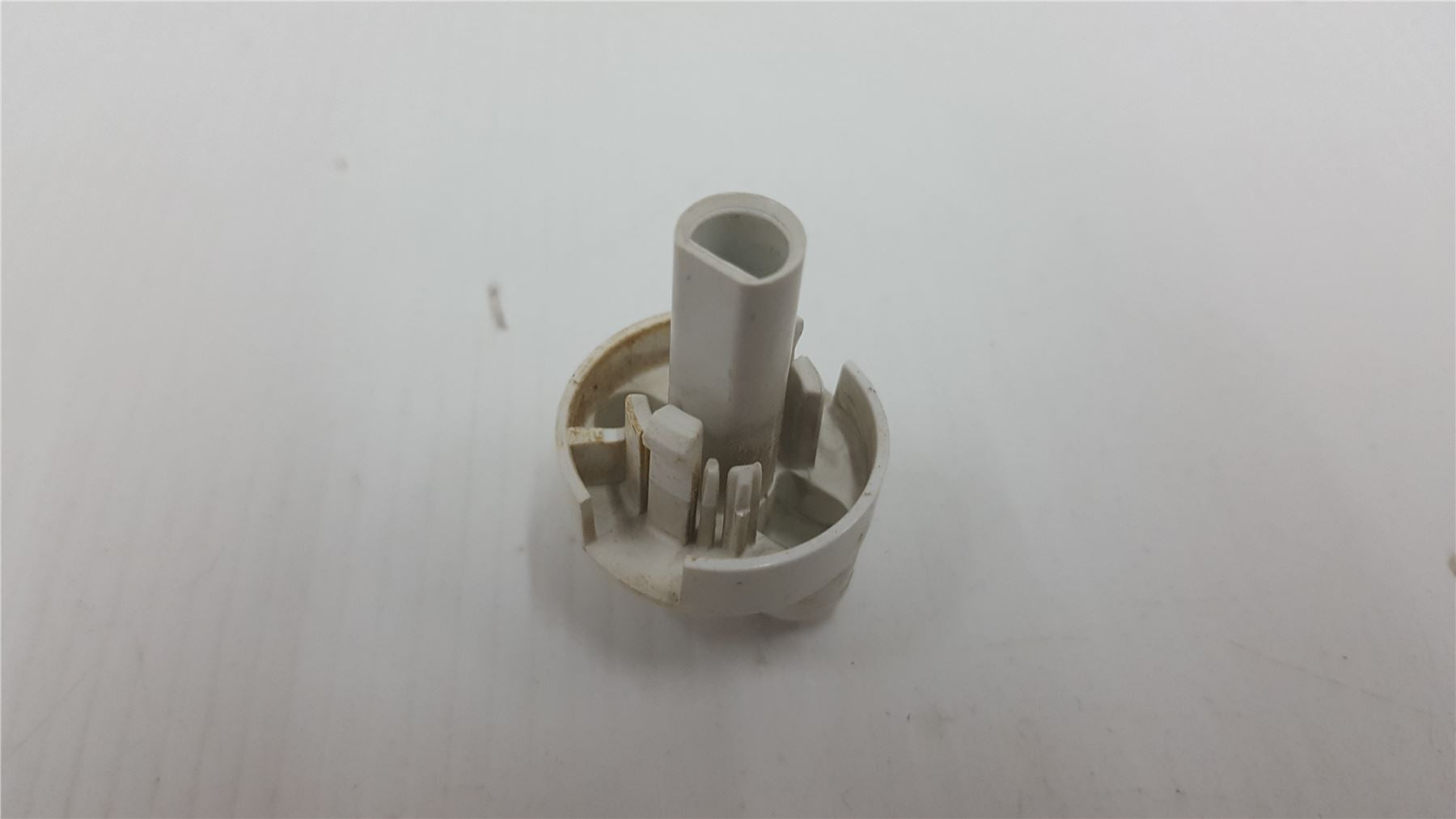 Used Ariston 60081979 control knob smallest size