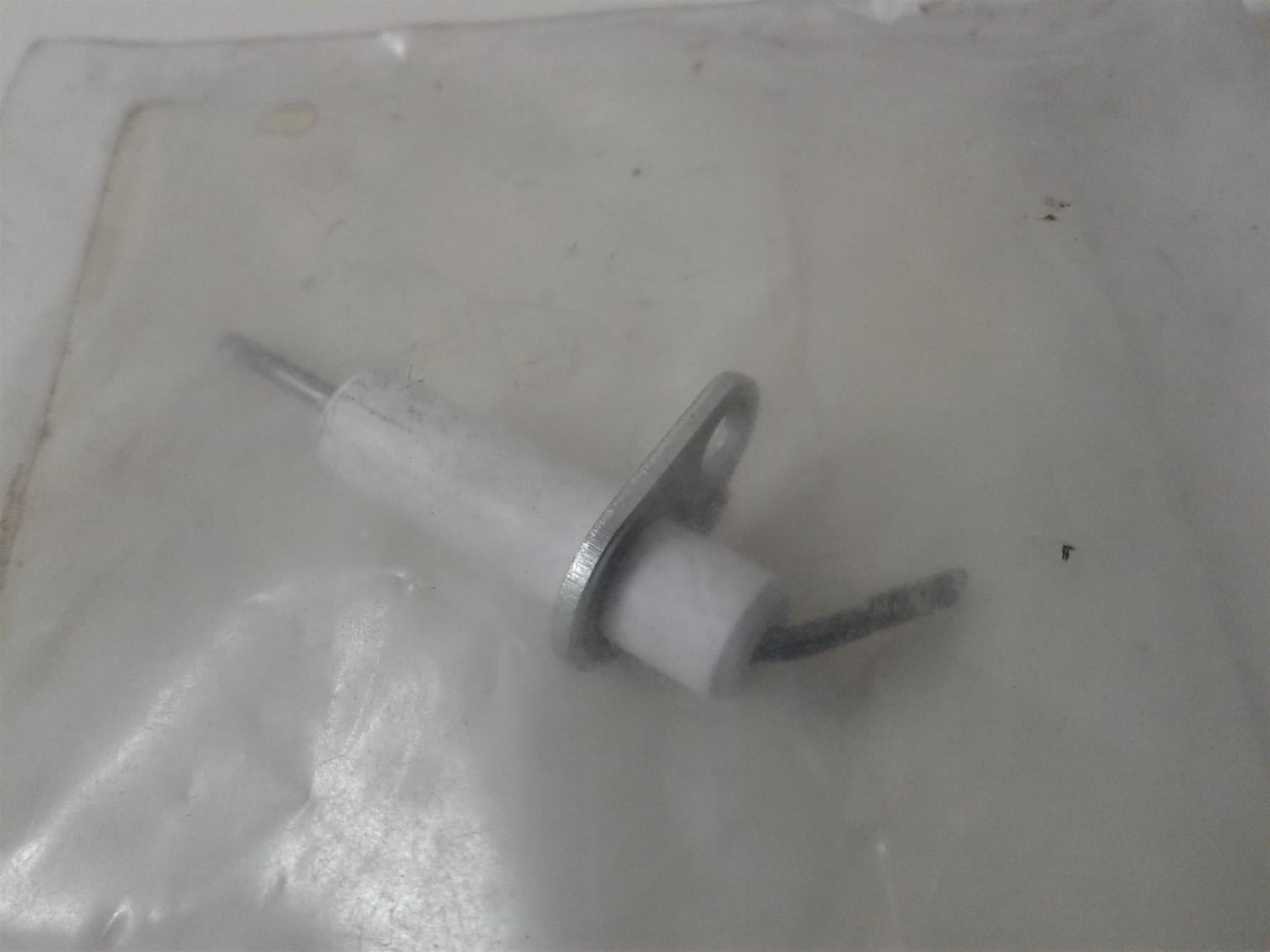 NEW GLOW WORM SPACESAVER KFB BOILER ELECTRODE P621 S800188