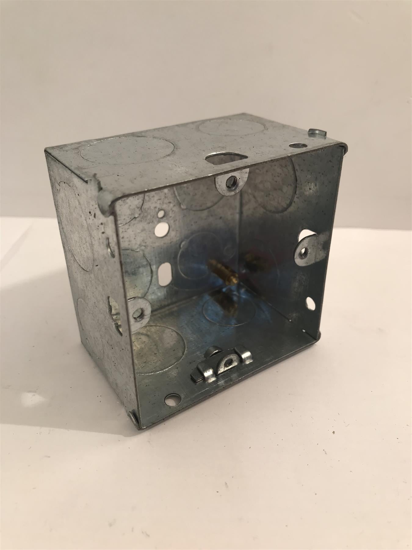 Flush Switch & Socket Metal Back Box 1 Gang 47mm