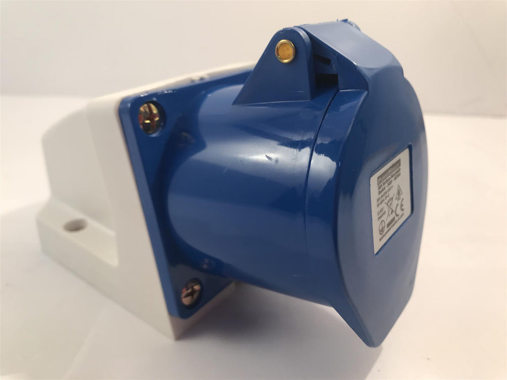 PowerMaster 32A 230V 3 Pin Surface-Mountable Socket 457049