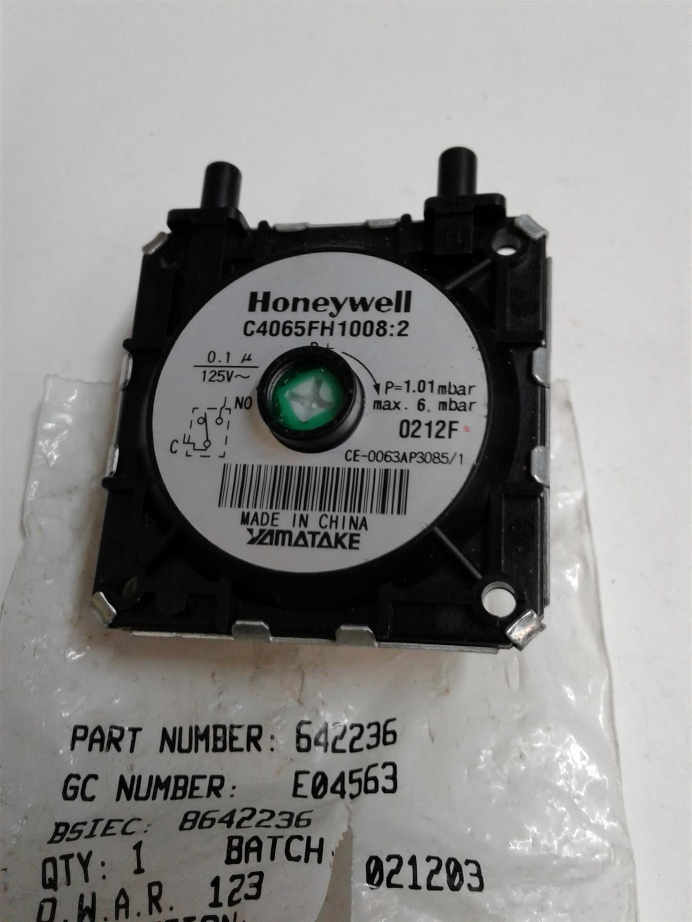 NEW Potterton Air Pressure Switch Honeywell C4065FH1008:2 642236 (642227)