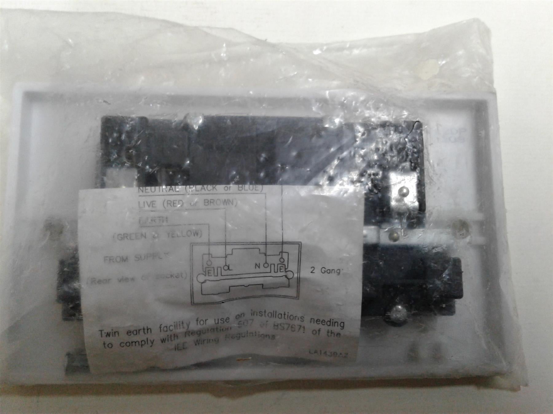 NEW BG ELECTRIC 13A 2 GANG DOUBLE SWITCHED SOCKET 922DP WHITE