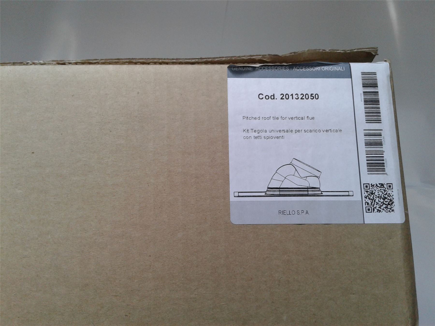 Universal Pitched Roof Flashing 20132050