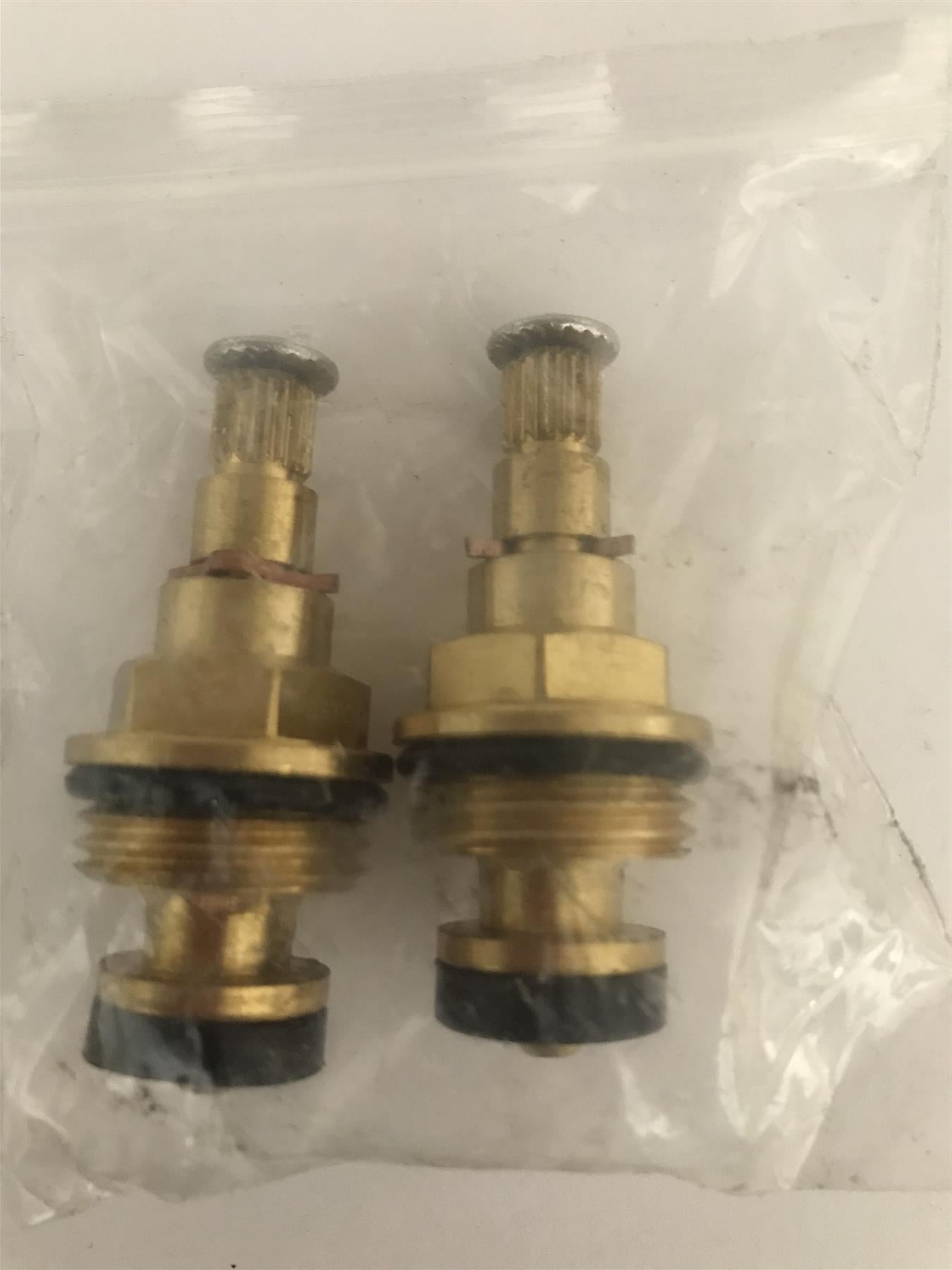Plumb Best Standard Tap Gland Single Valve 3/8" - 1/2" (2 pk)