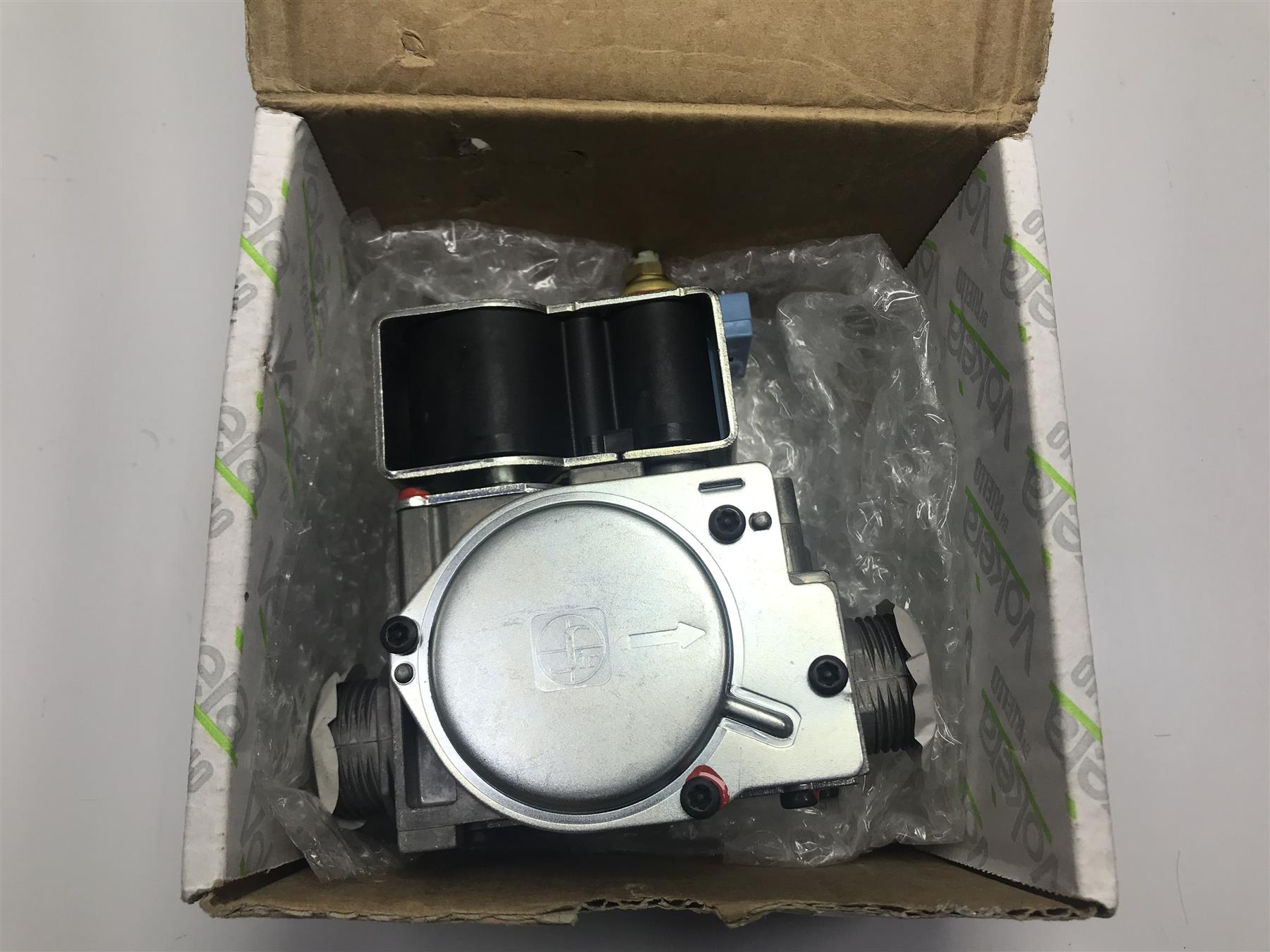 New Vokera 20035533 Gas Valve