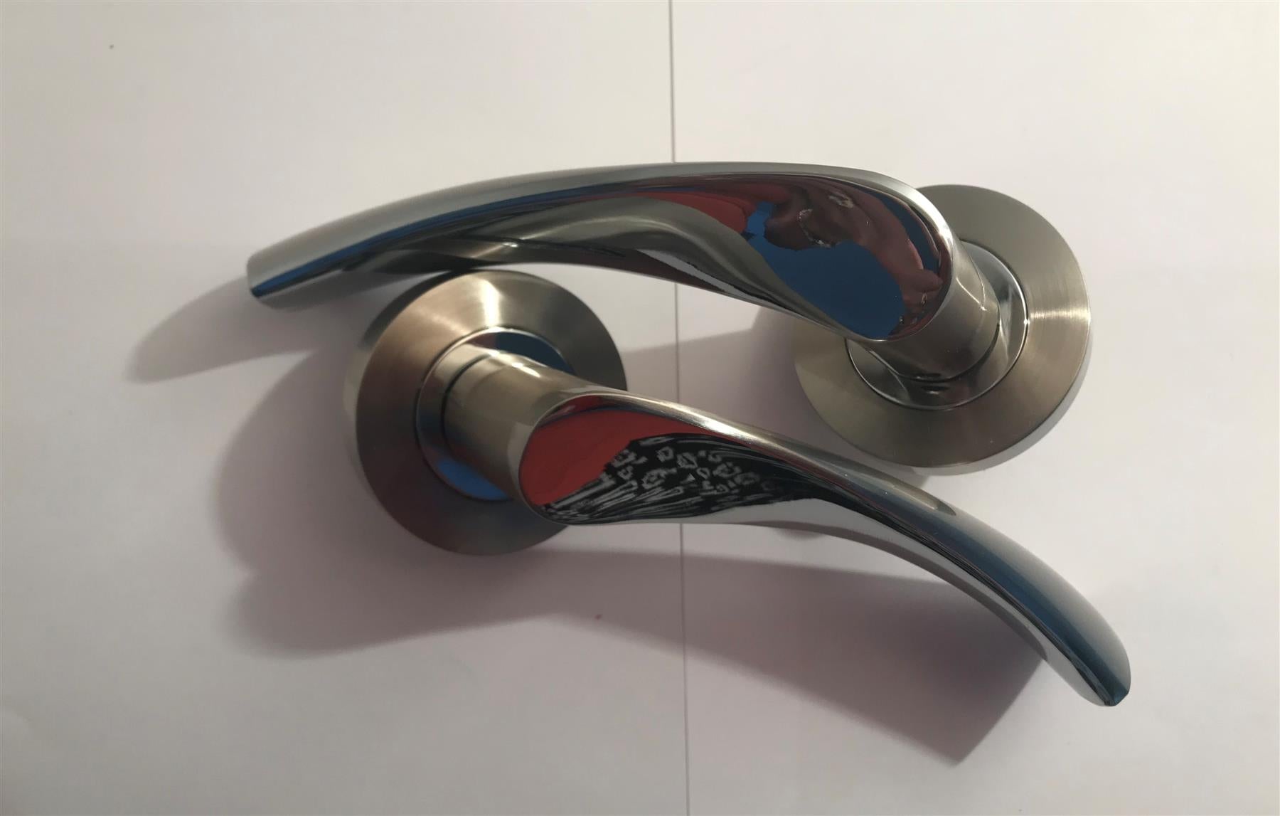 Supreme Windsor Lever On Rose Satin Nickel Chrome Plated Mix 30011