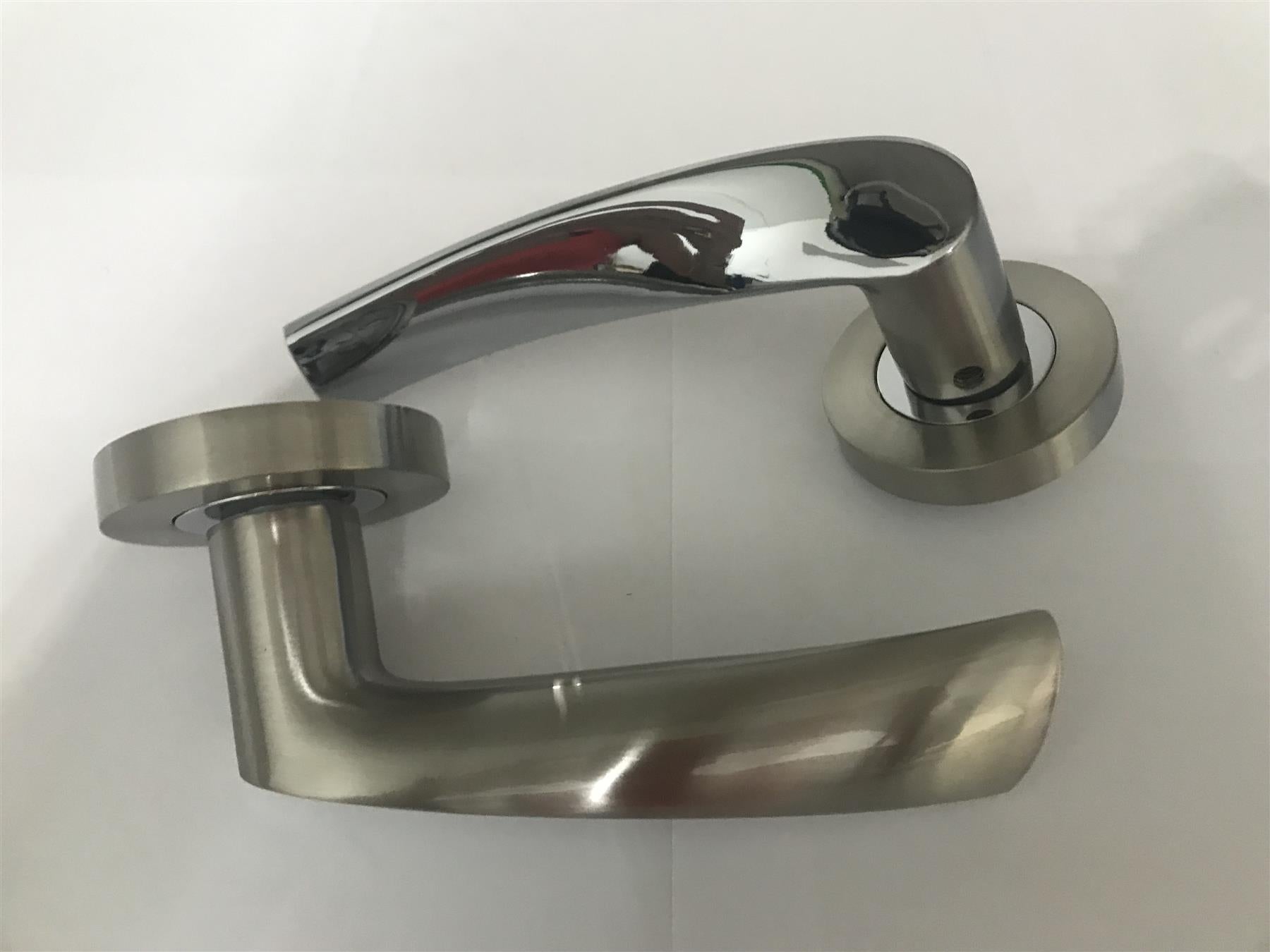 Supreme Windsor Lever On Rose Satin Nickel Chrome Plated Mix 30011