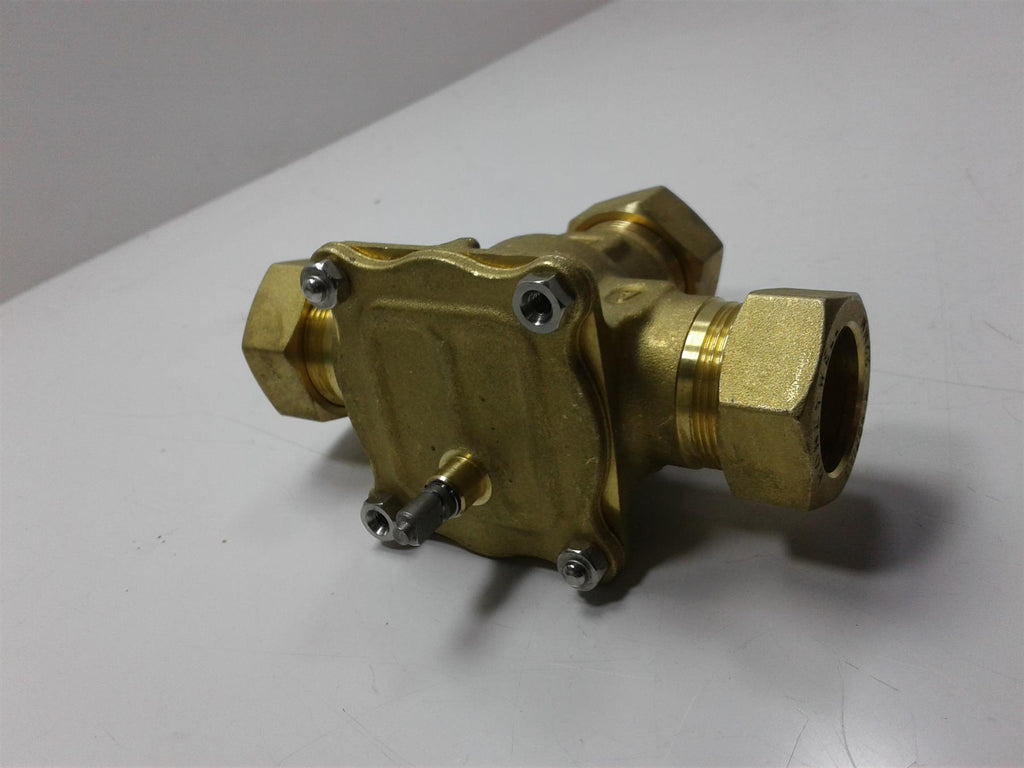 NEW HONEYWELL EN1204-2  22MM 3 PORT VALVE BODY ONLY