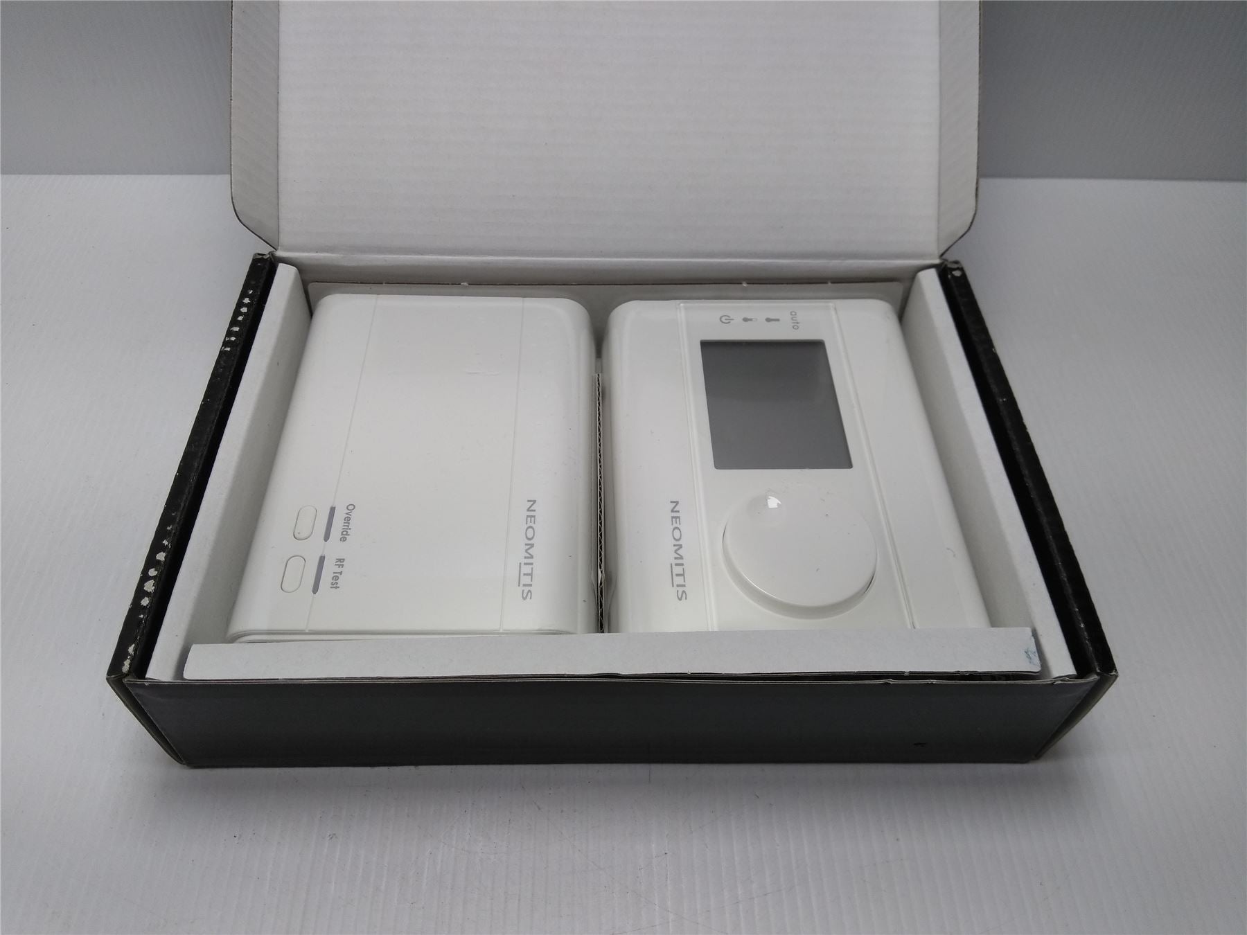 Neomitis RT7 RF 7 Day Wireless Programmable Digital Room Thermostat