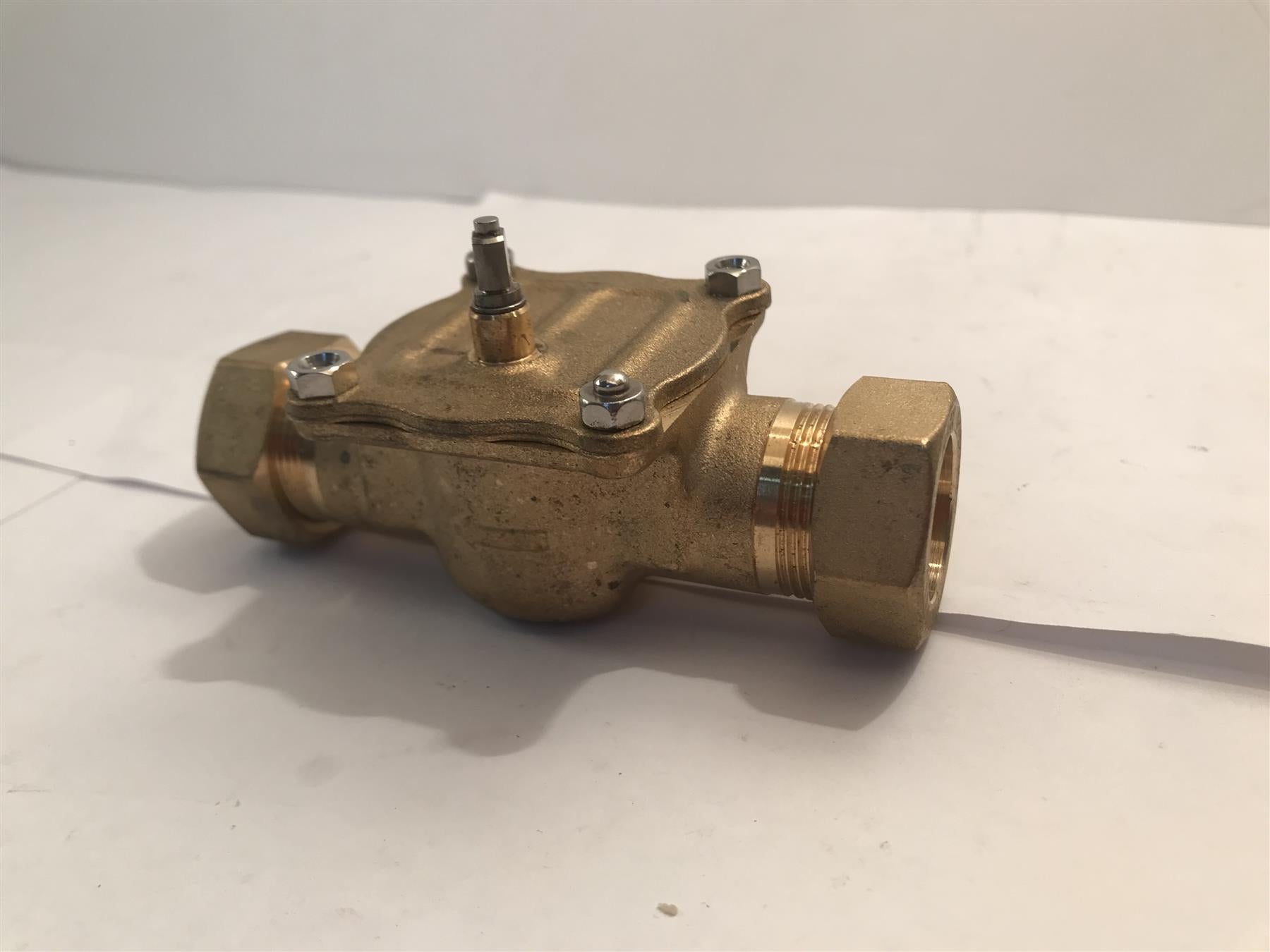 Honeywell 2 port Valve 22mm Body Only