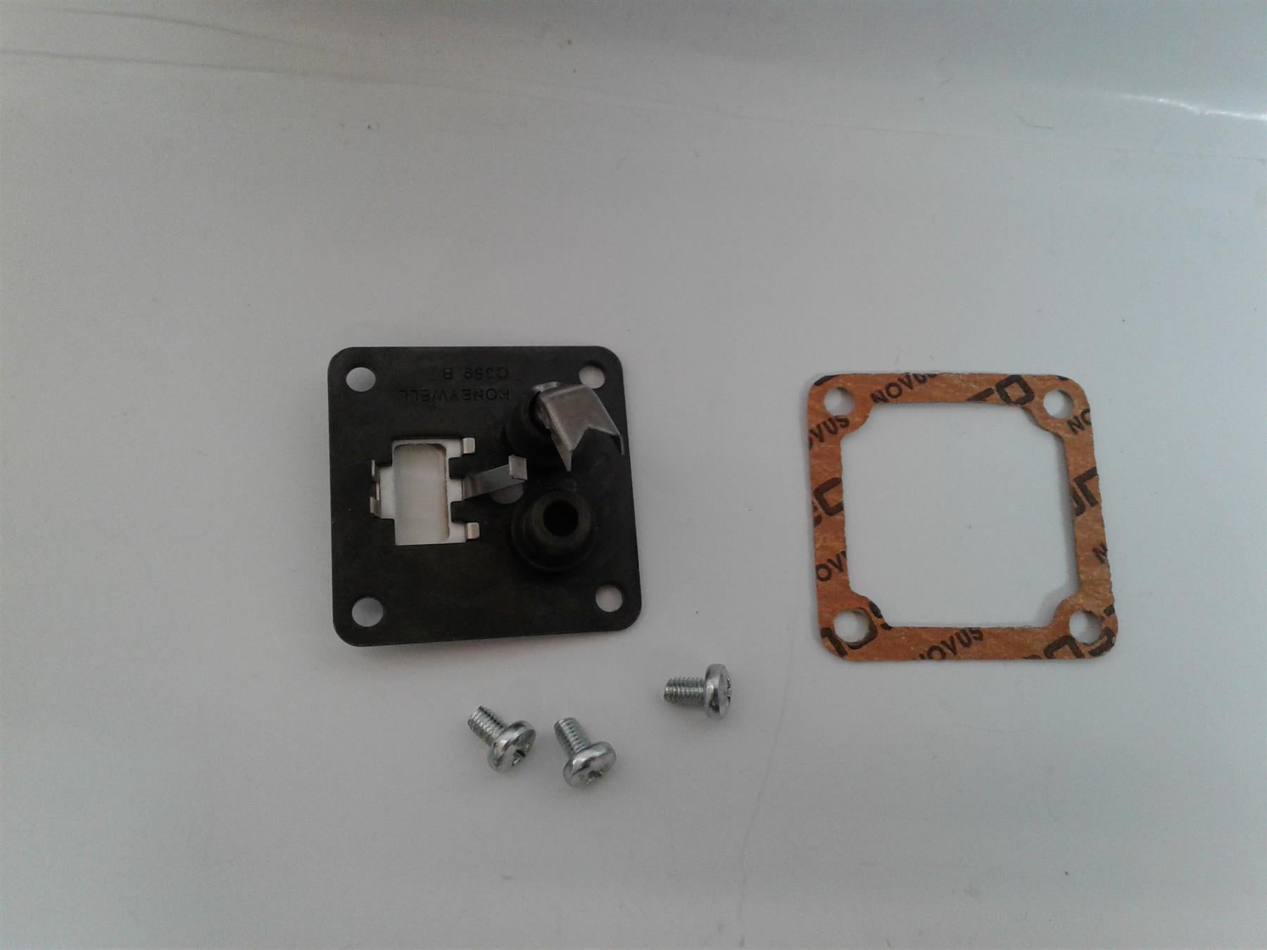 NEW HONEYWELL Q359 B PILOT BURNER WITH INJECTOR