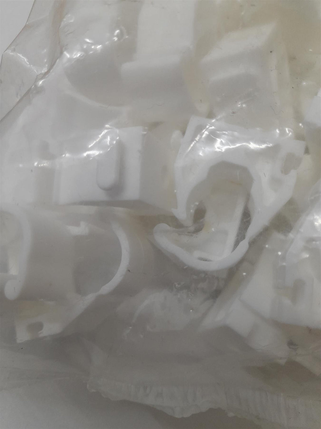 Ellis 851219 White Clips Quantity 100