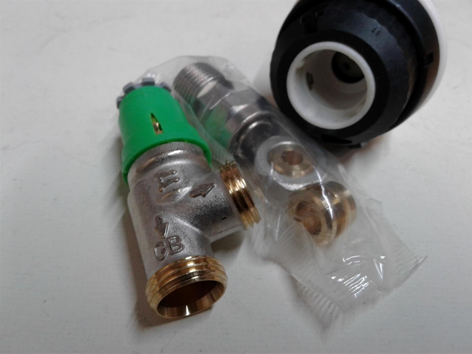 NEW DANFOSS RADIATOR THERMOSTAT HEAD TRV ANGLED VALVE RAS-C