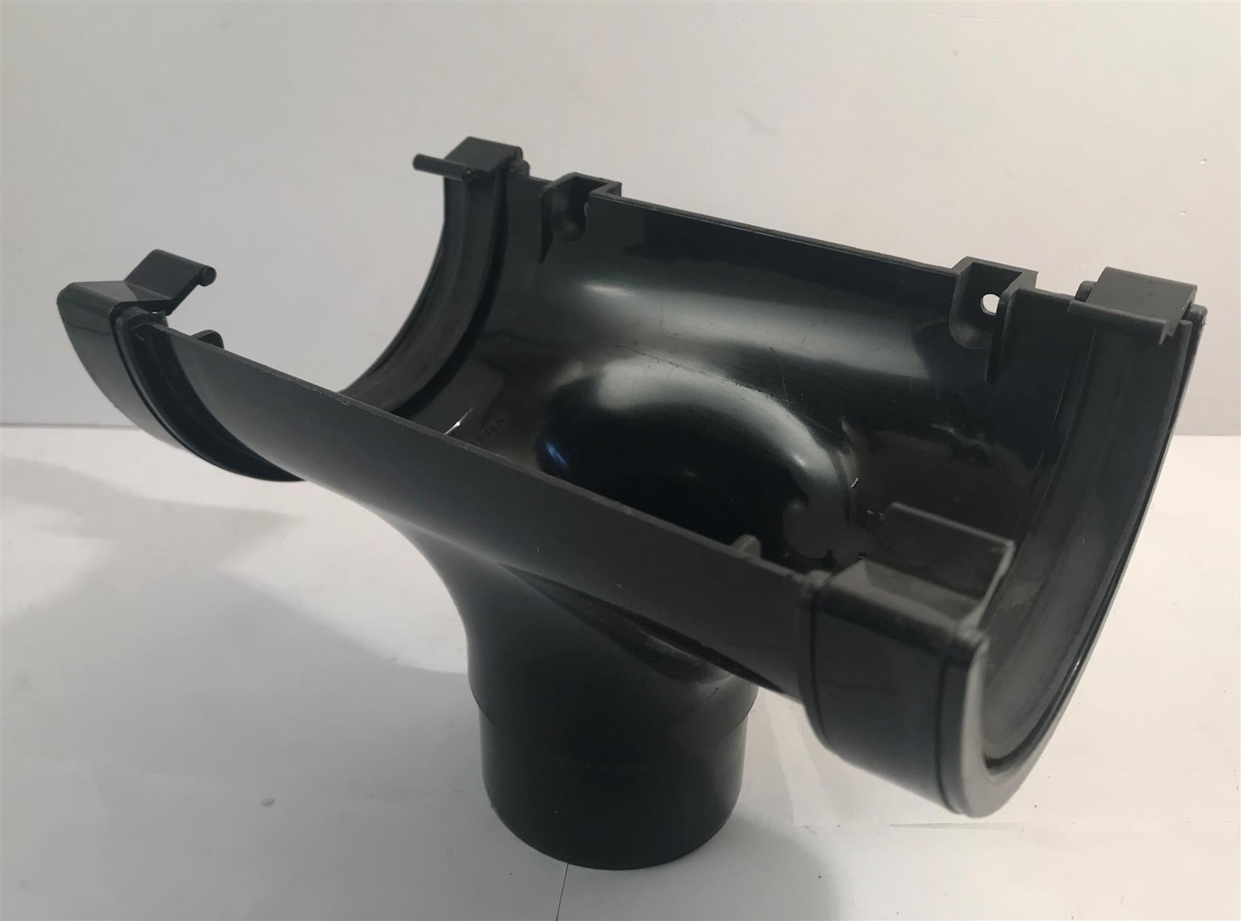 Floplast Half Round 112mm Running Outlet