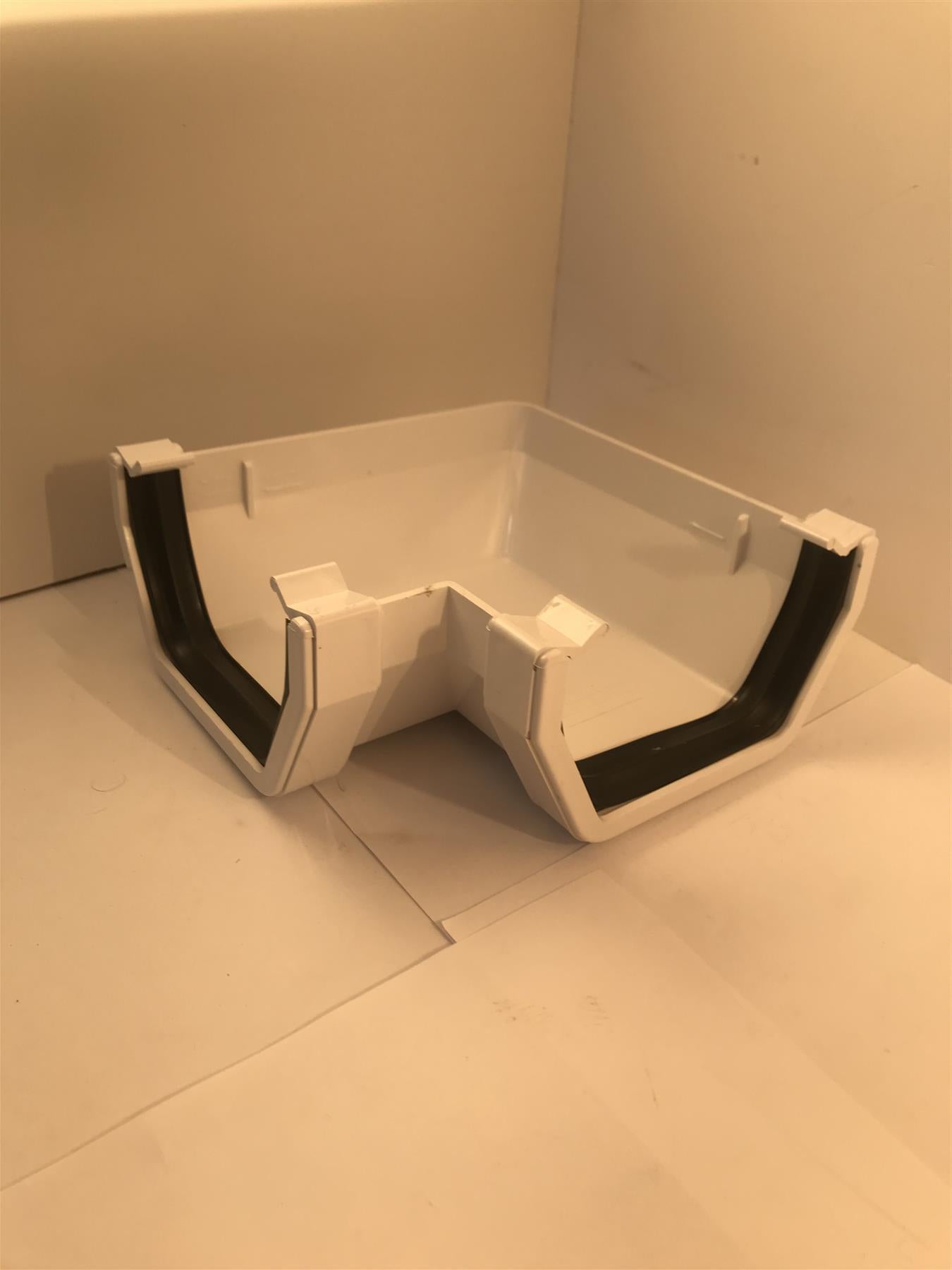 White Square Line Gutter Angle 90 Degrees