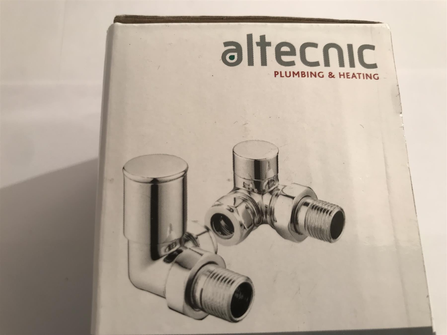 Altecnic Modern Corner Towel Rail Radiator Valves PChrome YU-JQAL029LC