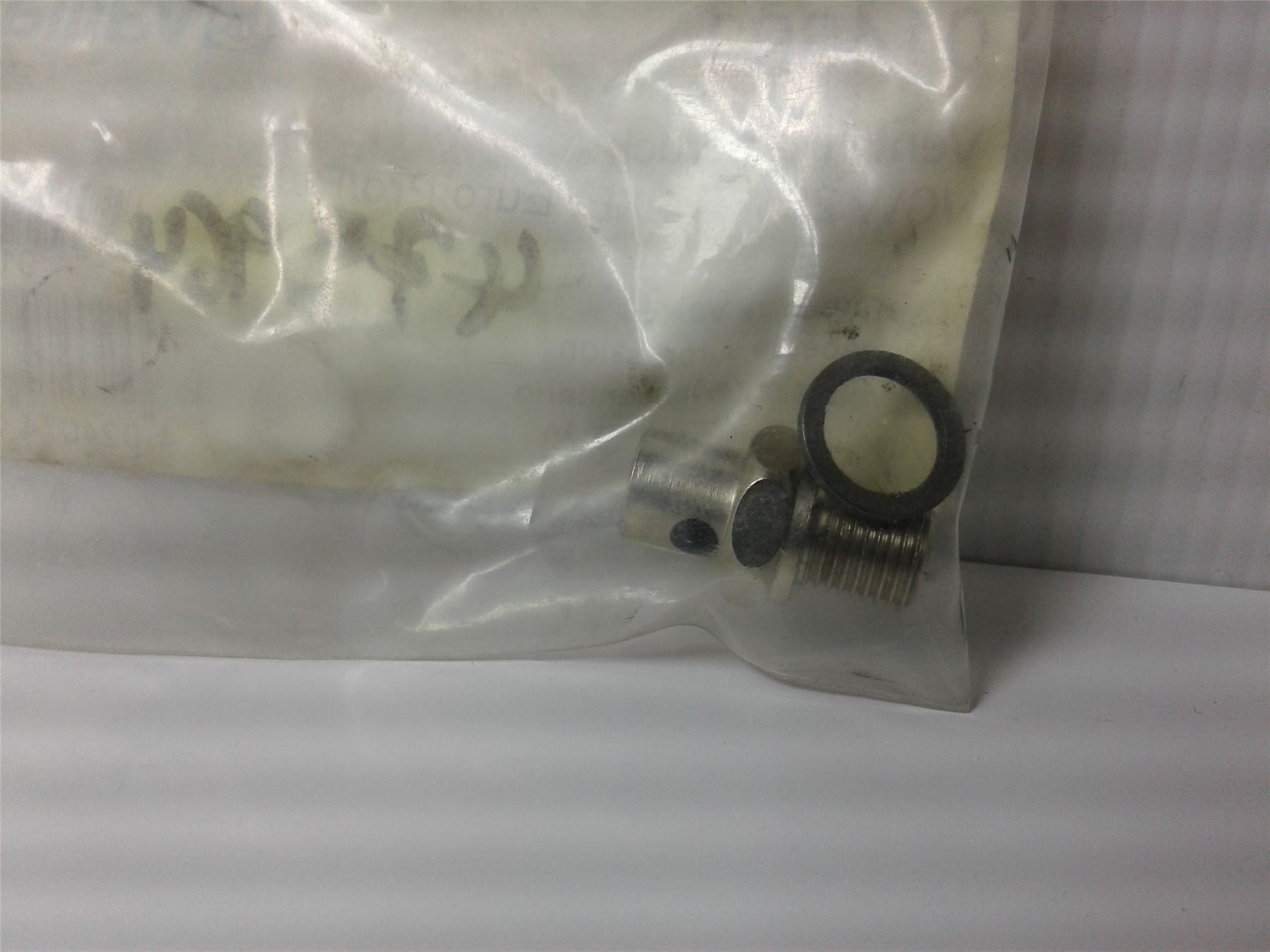 NEW VAILLANT OVER PRESSURE VALVE 014692