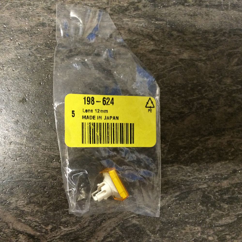 NEW OMRON RECTANGULAR LENS YELLOW PUSH BUTTON A3CJ500Y