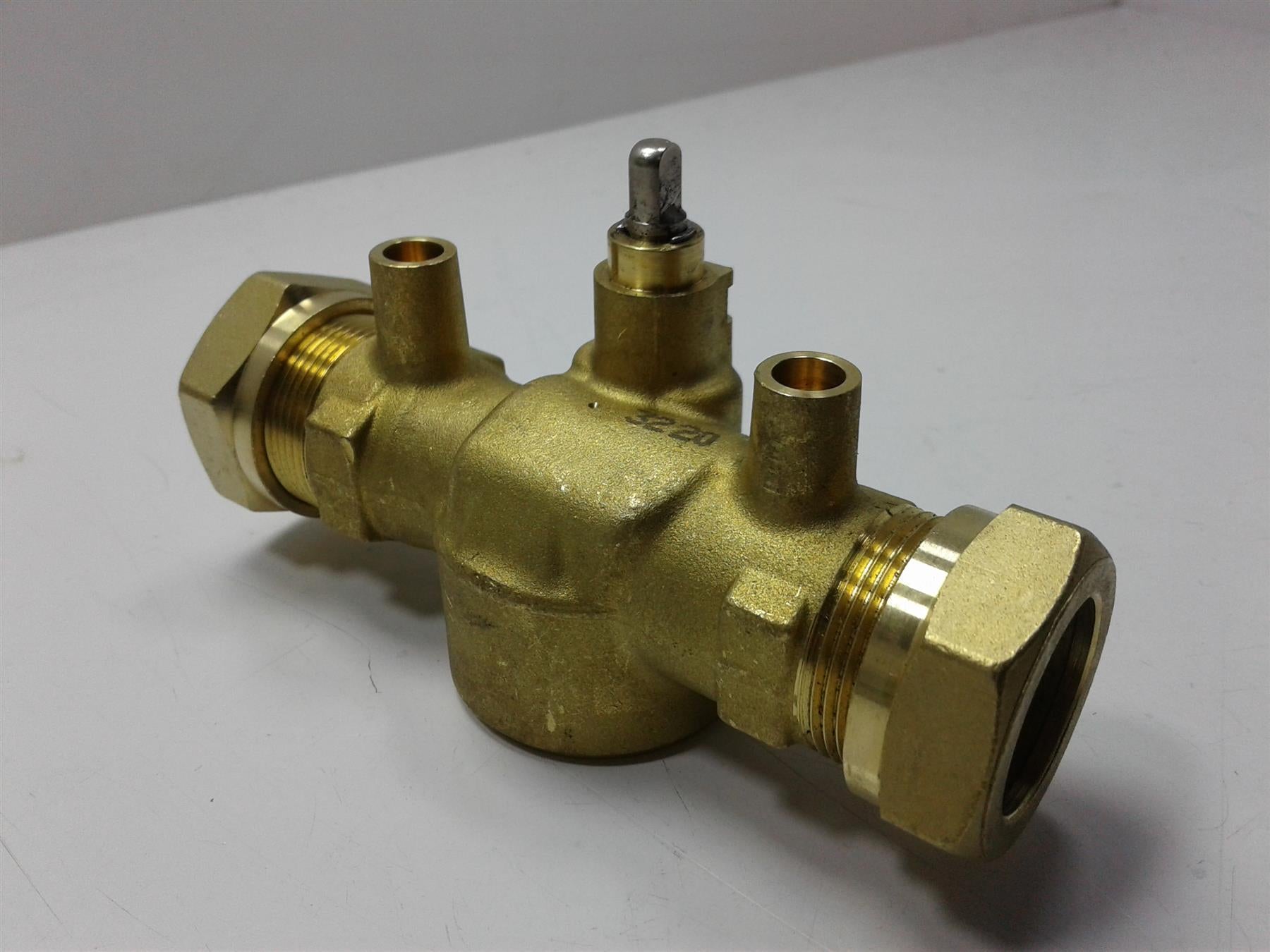 NEW DANFOSS 2 PORT VALVE 22MM 087N659700