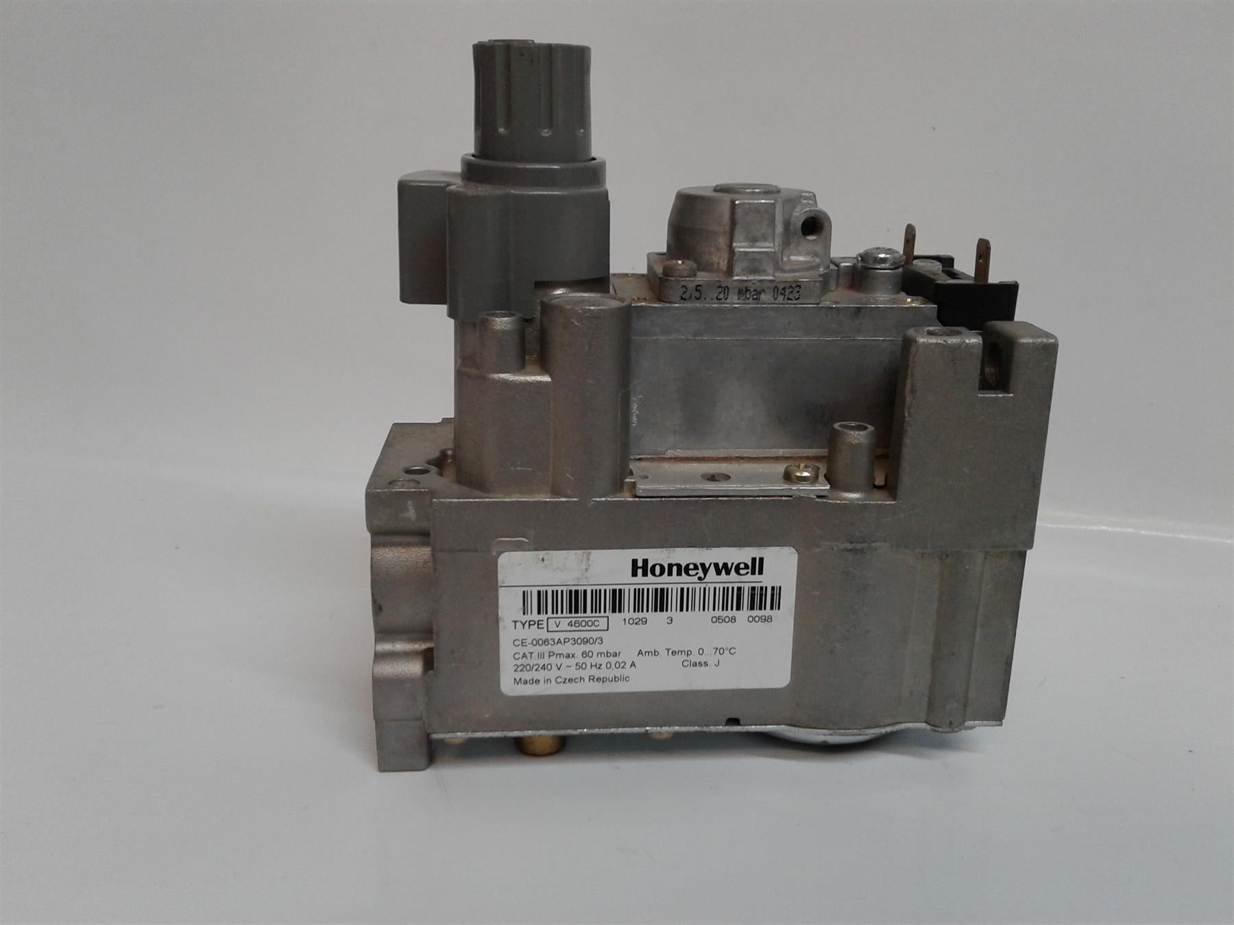 HONEYWELL V4600C1086U GAS VALVE REPLACES THE V4600C1029 & V4600C1326