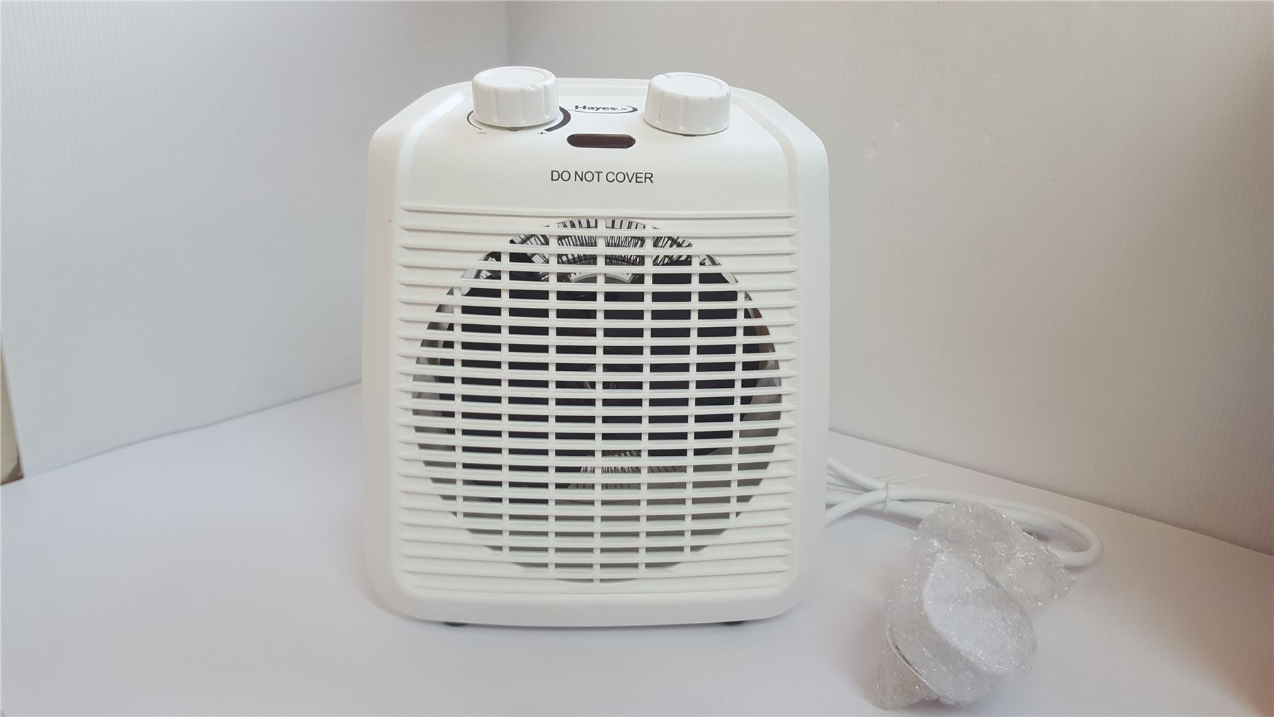 NEW Hayes UK 998772 2kW Upright Electric Fan Heater White
