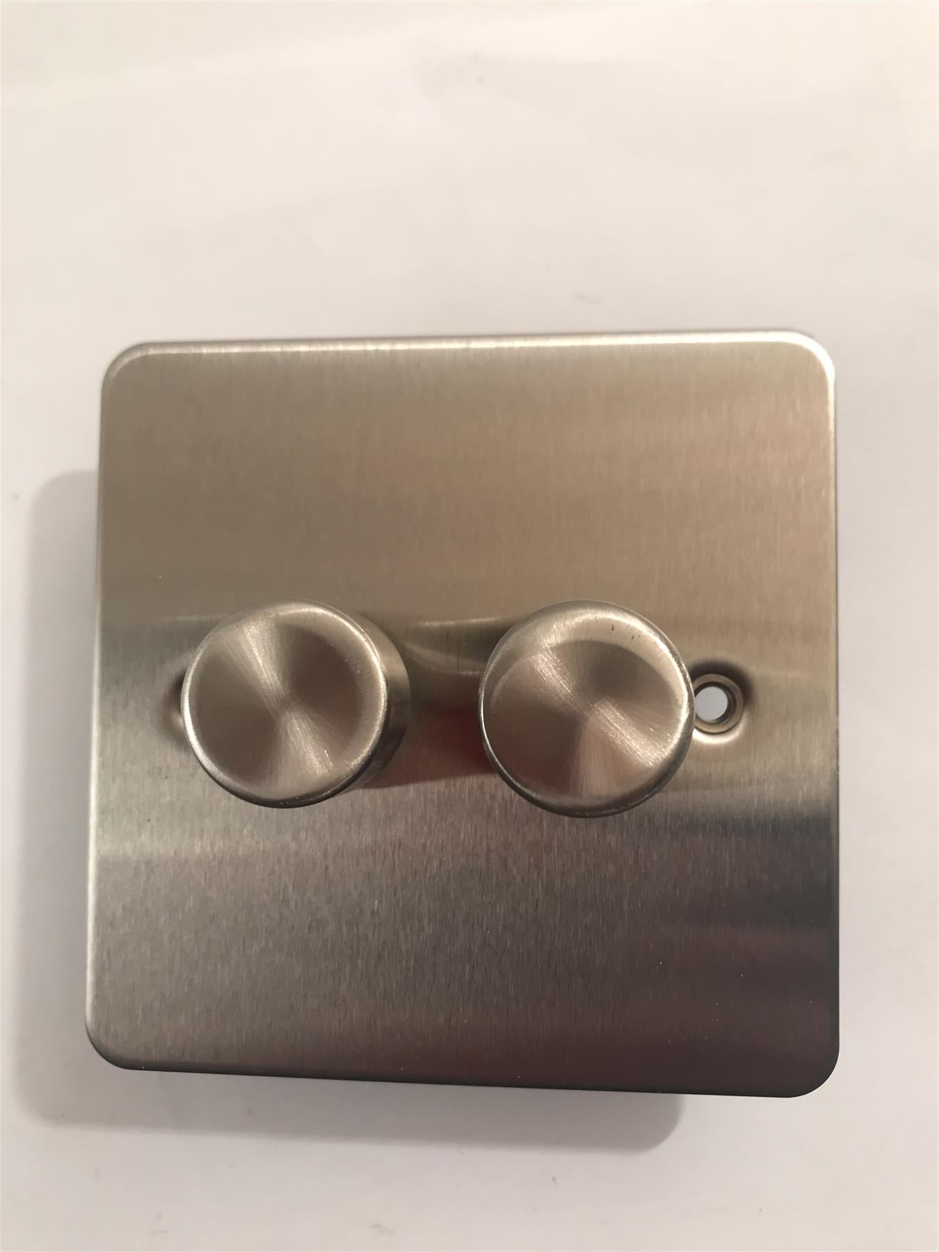 Selectric 1M Flat Plate Dimmer 2 Gang 2 Way 400W Satin Chrome  LG202/400FSC
