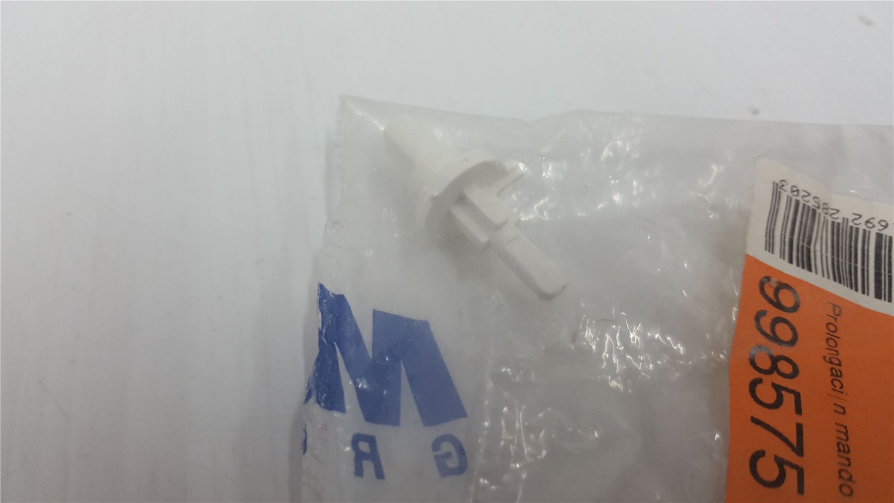 New Ariston 998575 Spindle - Temperature Knob