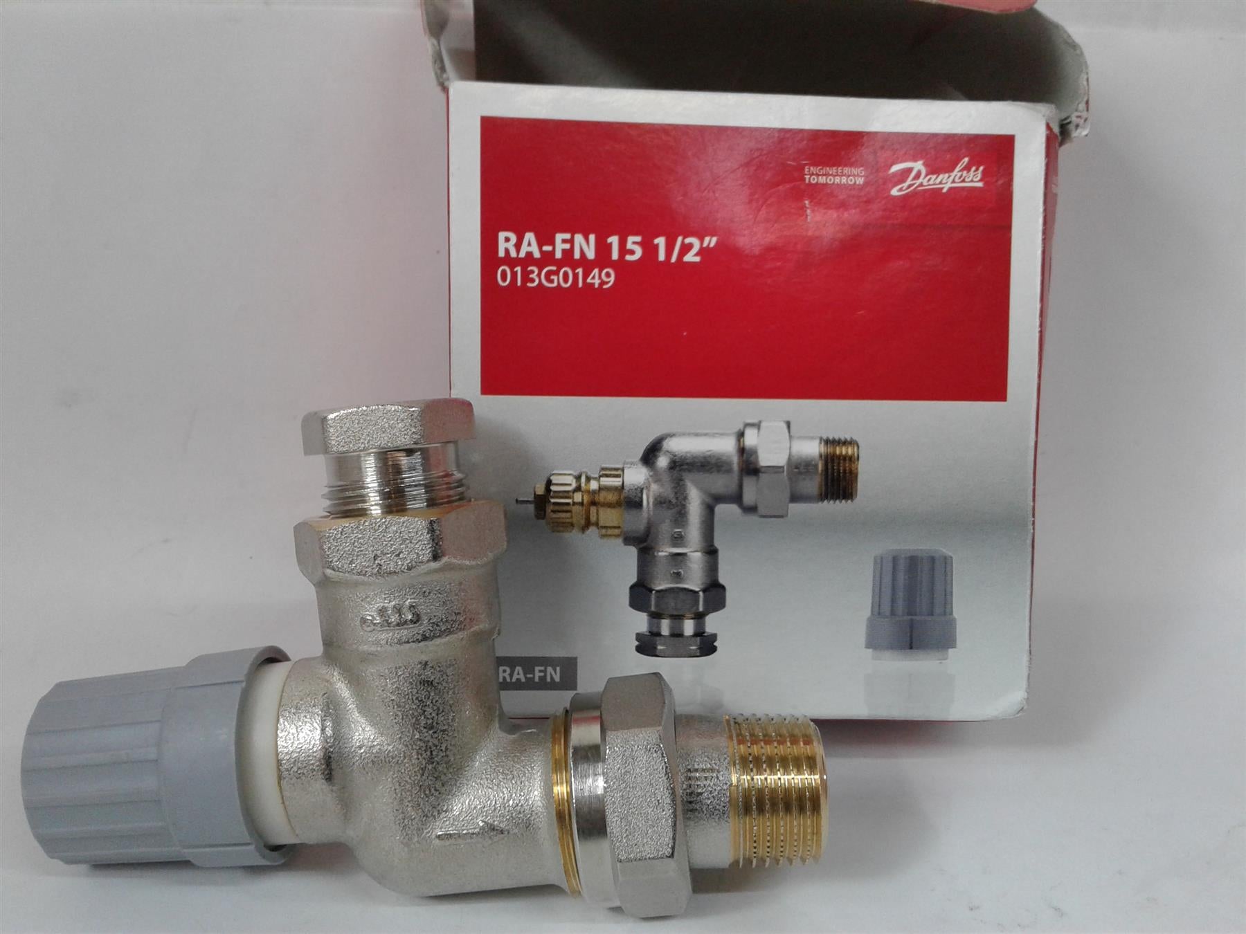 NEW Danfoss RA-FN15 Angled Radiator valve 1/2" 15mm 013G0149