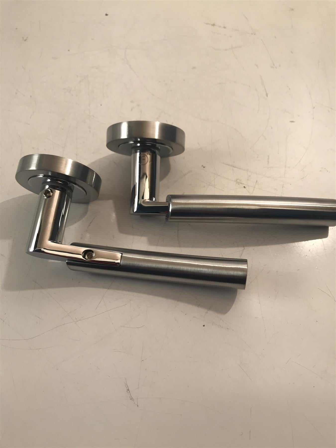 Fortessa FCOSOR-SPC Sorrento Lever Handle on Rose. Satin/Polished Chrome