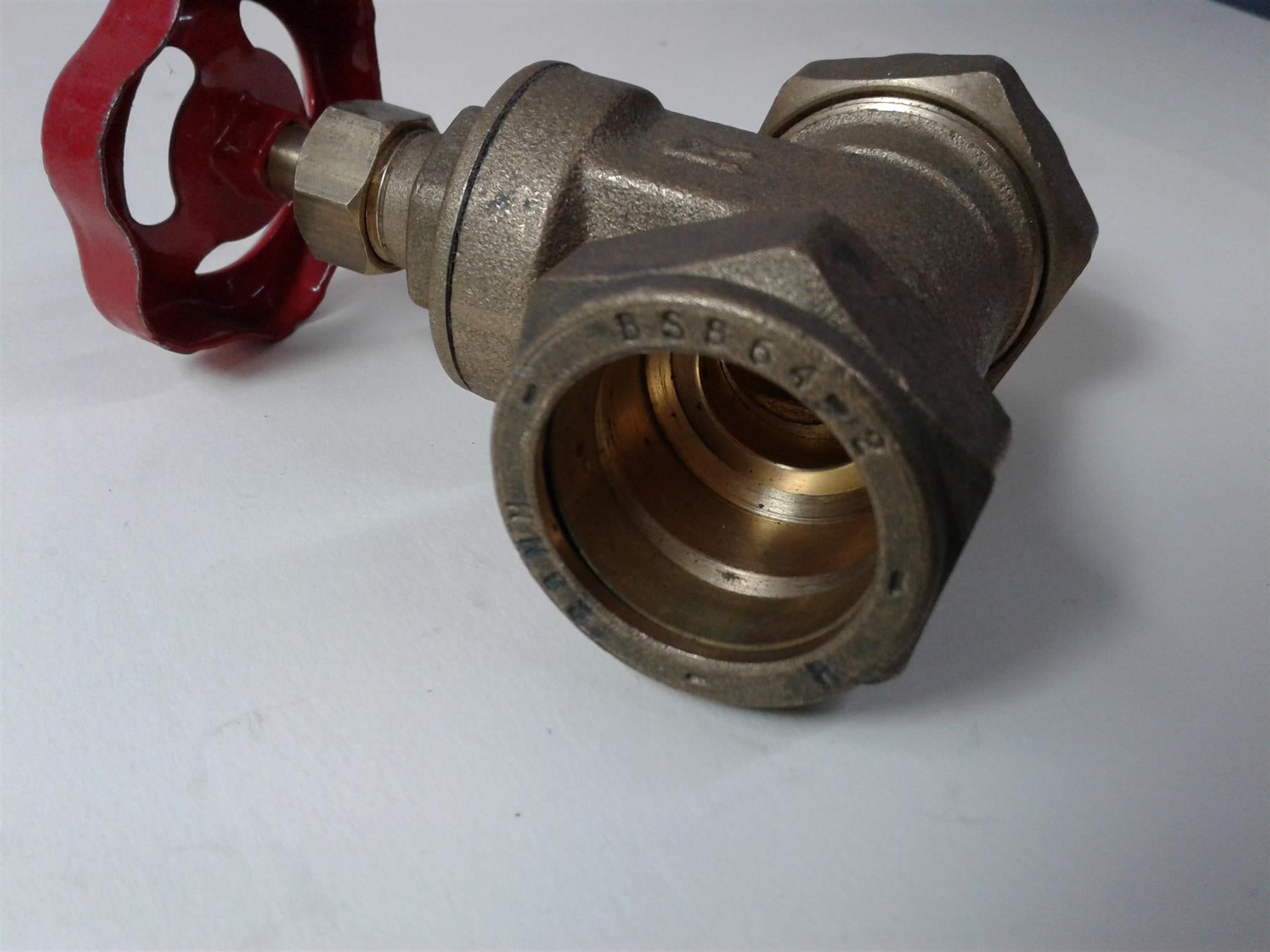NEW R 28MM BRASS WHEELHEAD GATE VALVE TAP STOP BS864-2 (EACH)