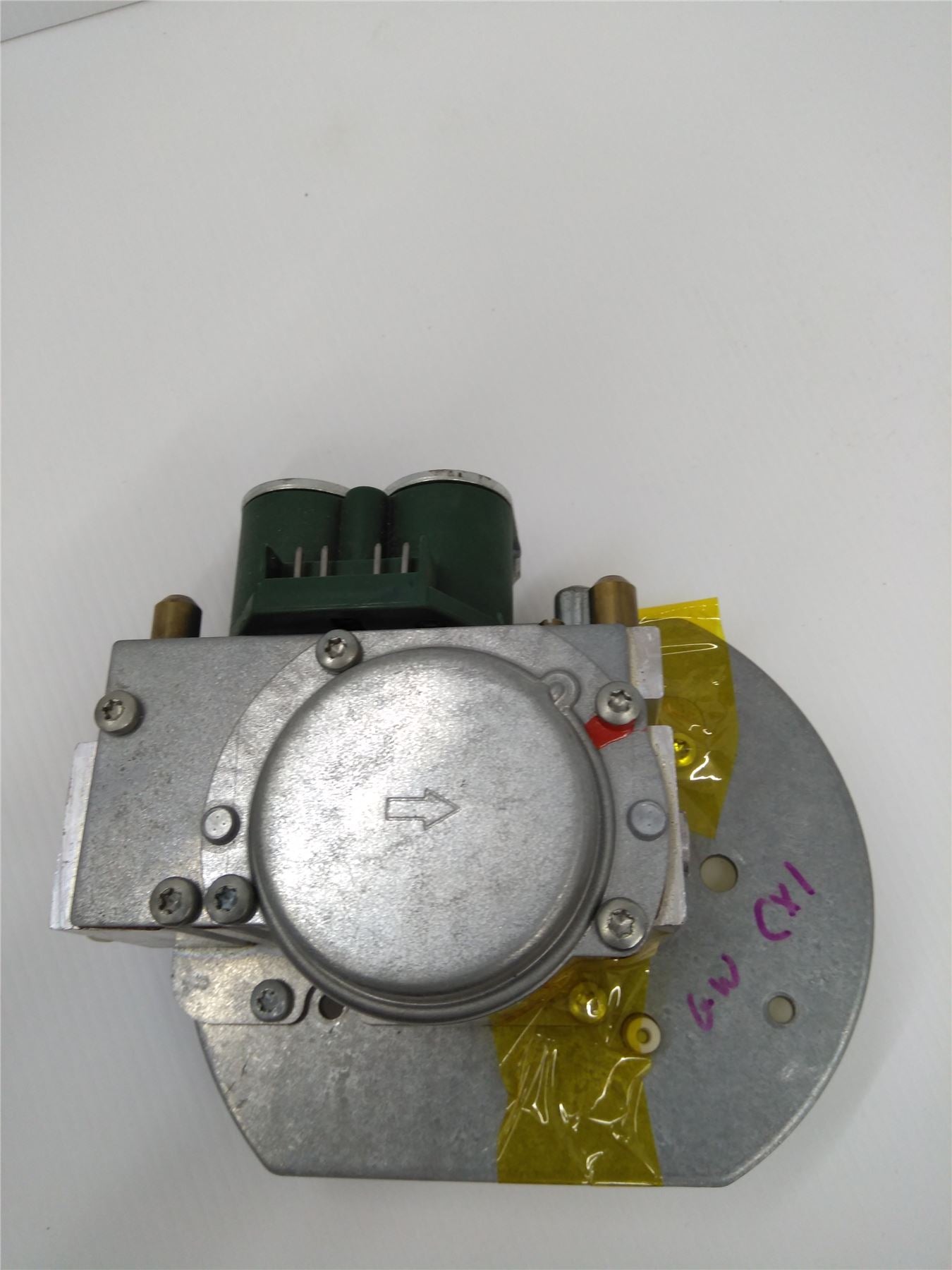 NEW GLOWWORM CXI GAS VALVE 239119 2000460448