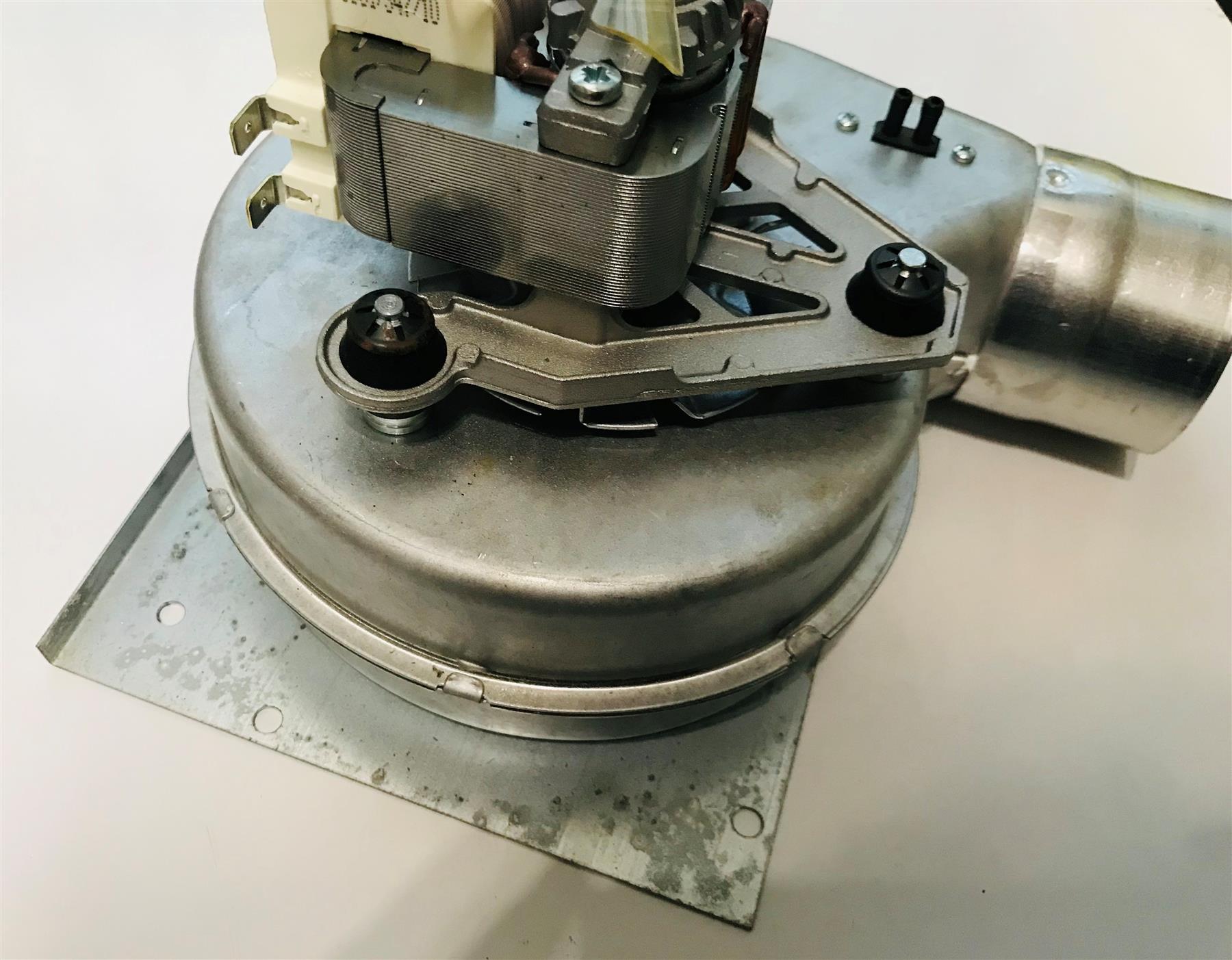 New Worcester Bosch 87161207380 Fan